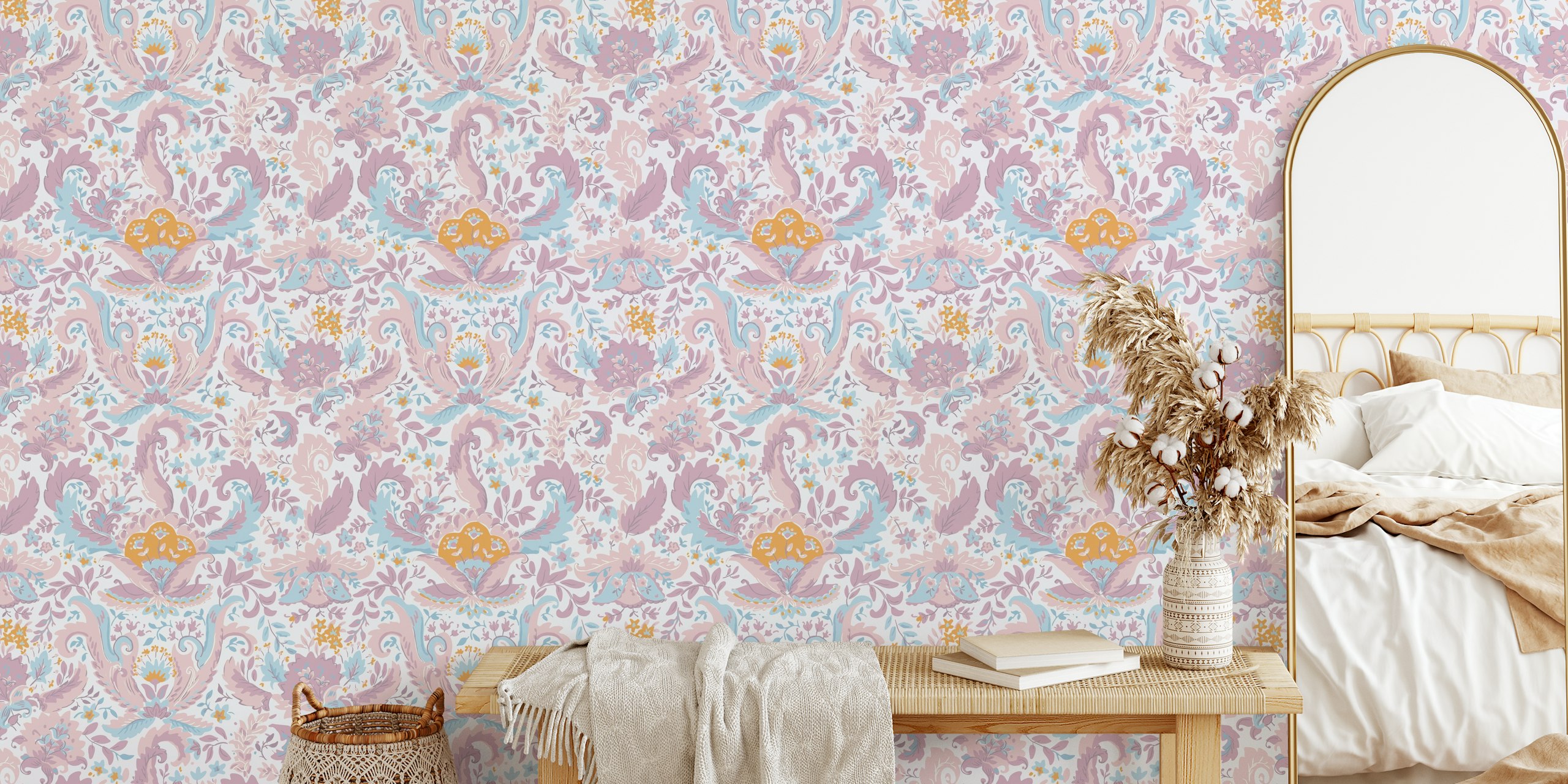 Elegant Floral Symphony pastel behang weergegeven in een kamer