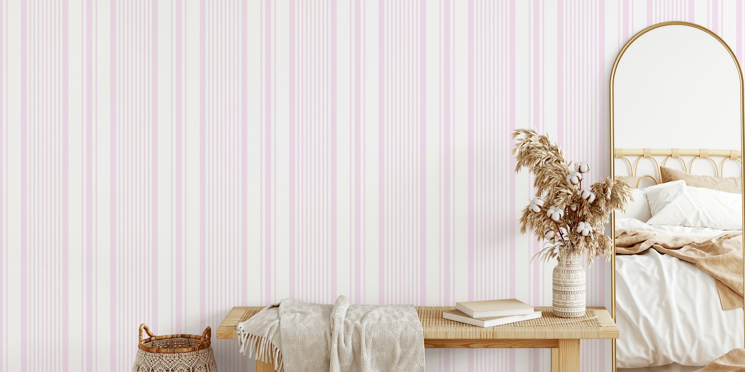 Classic stripes muted lavender pink tapeta u sobi