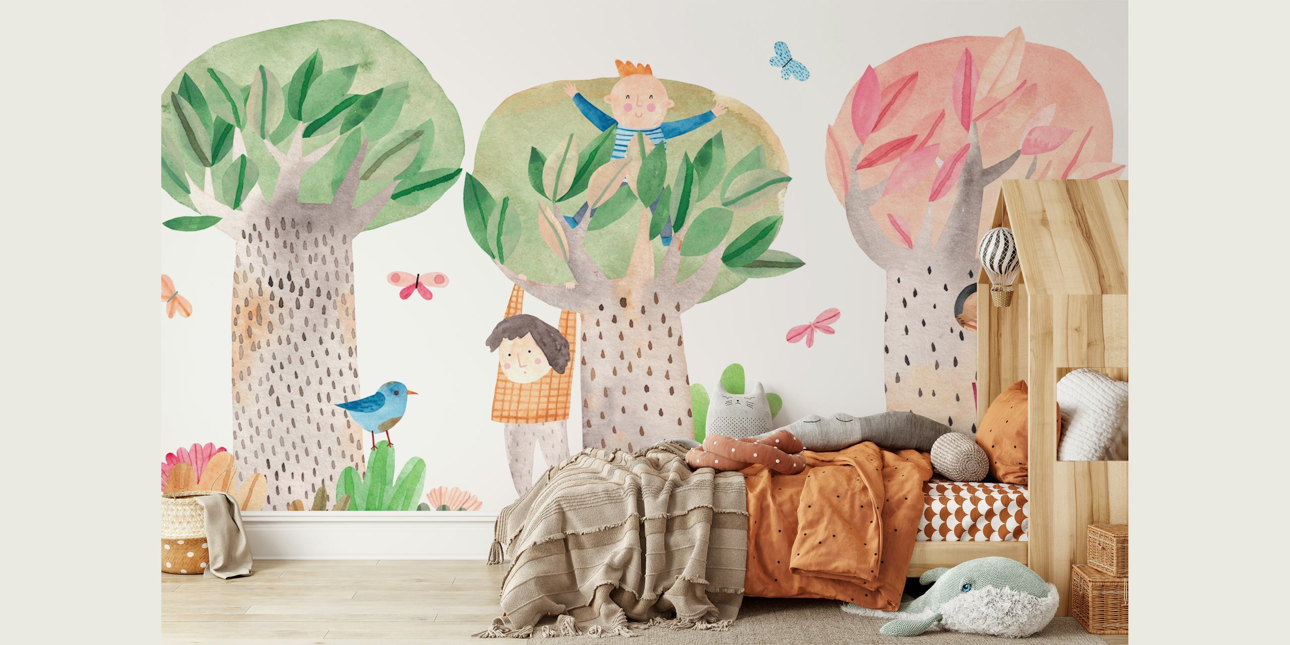 Kids playing in trees tapettimuotoilu