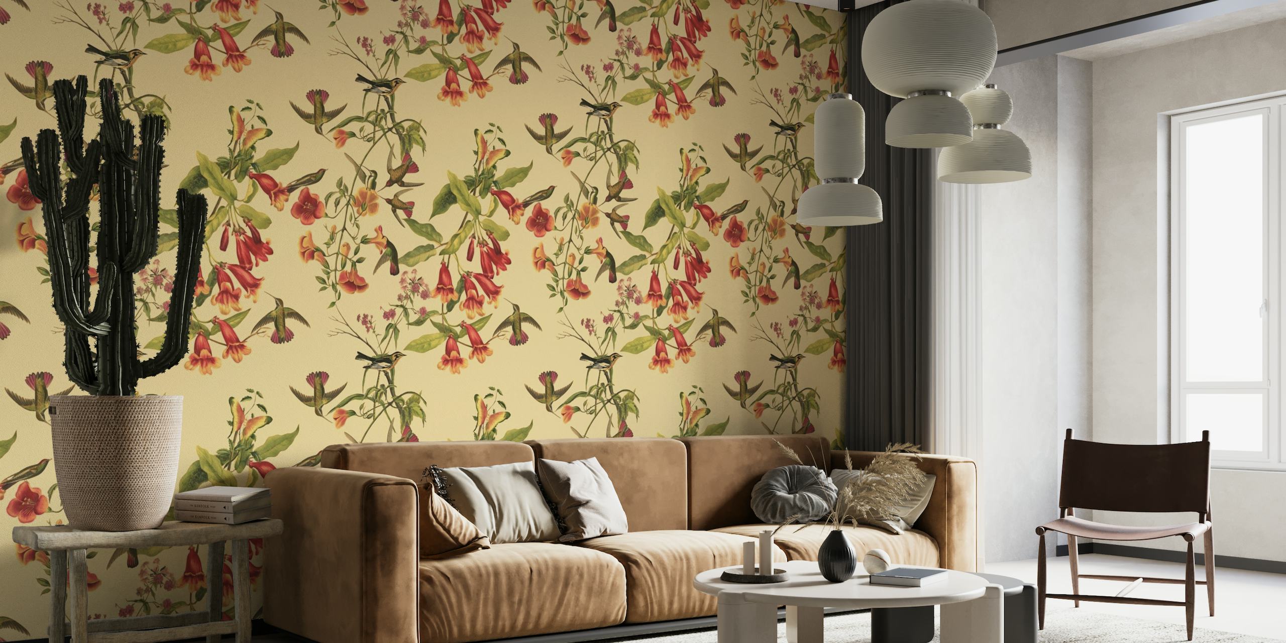 Tyylikäs kolibri ja antiikkinen kukkakuvioinen seinämaalaus neutraalilla taustalla