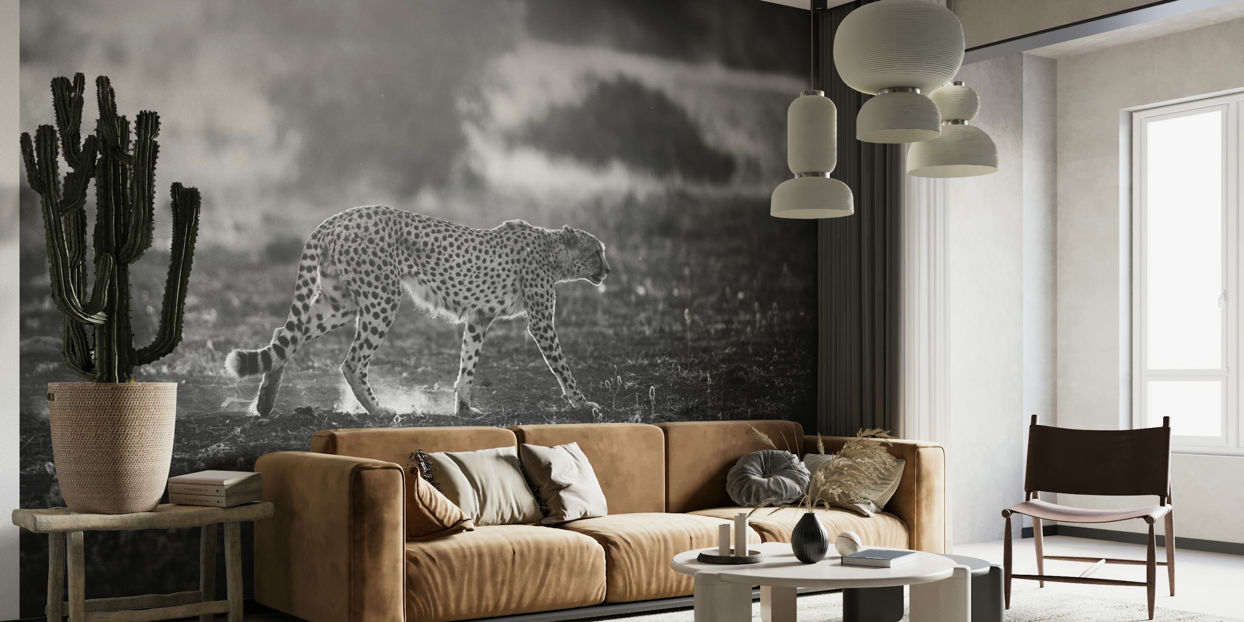Yksivärinen seinämaalaus, jossa on taustavalaistu gepardin siluetti luonnossa