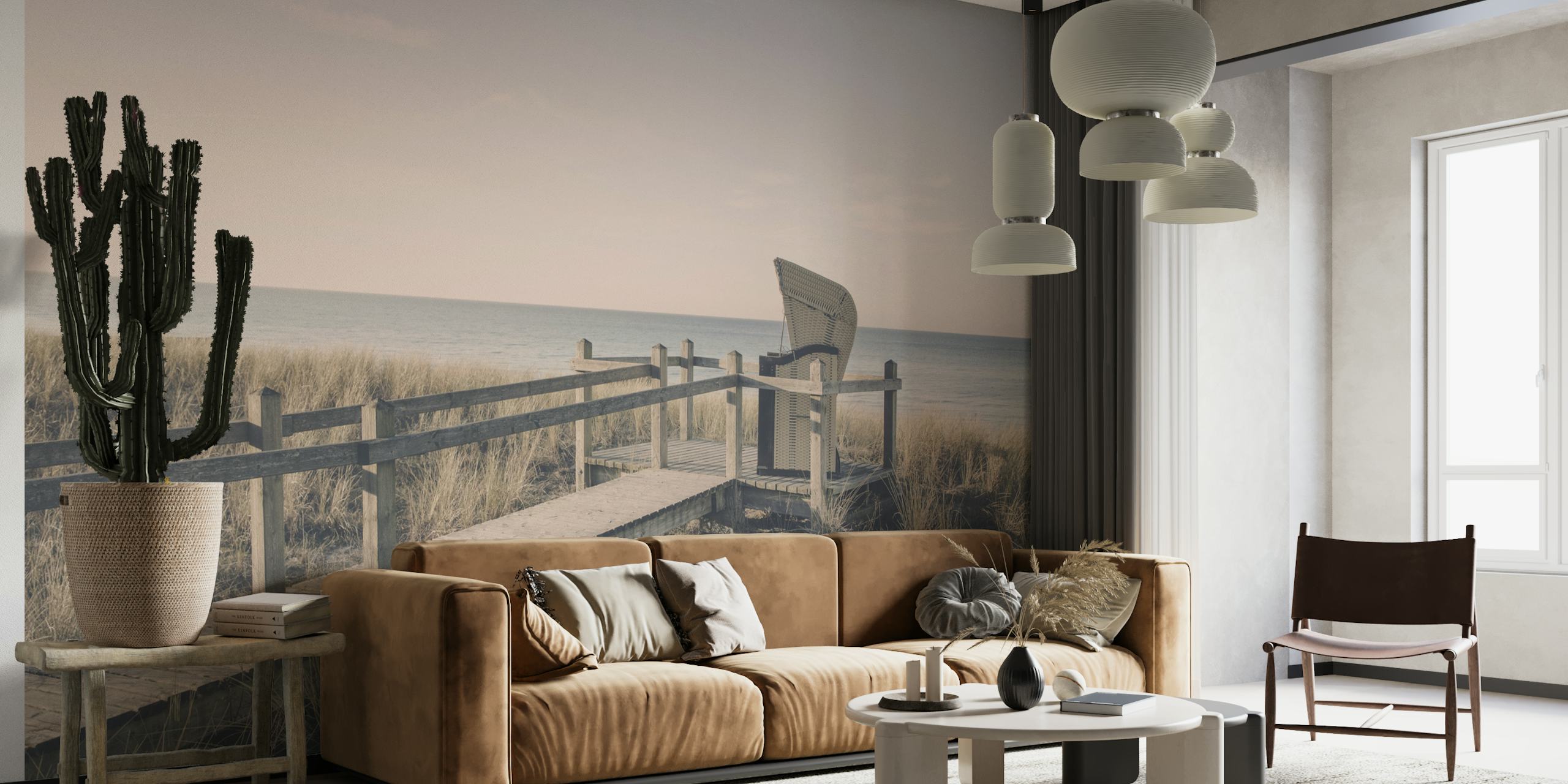 Rustige pastelkleurige strandmuurschildering aan de Oostzee met houten loopbrug die naar de kalmerende zee leidt