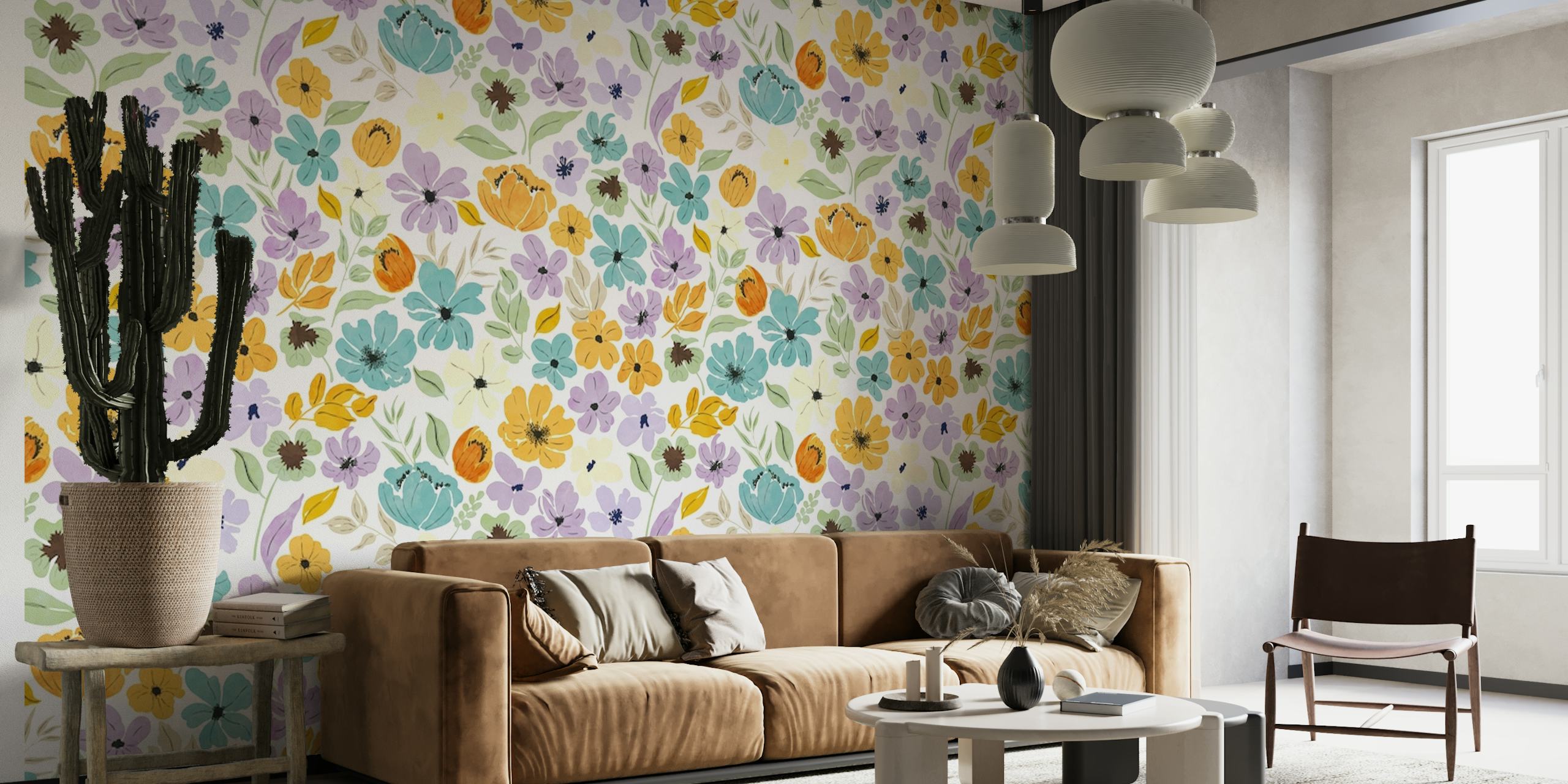 Dekoratives Wandbild mit einem floralen Muster aus gelben und violetten Blüten, durchsetzt mit grünem Laub