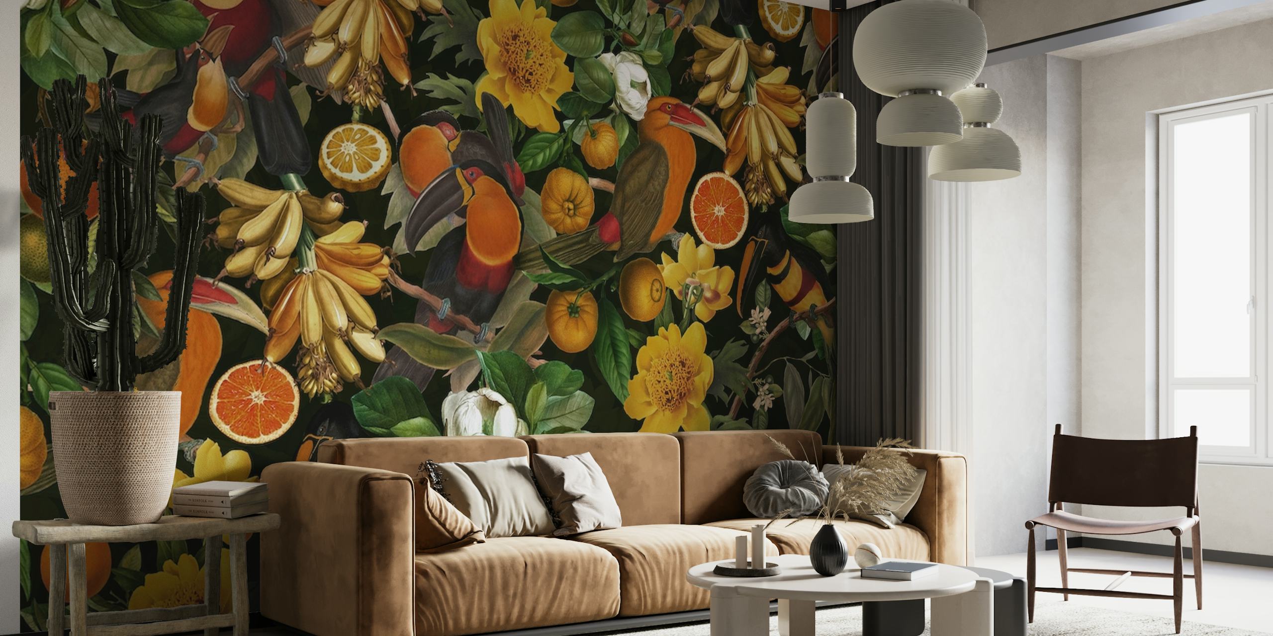 Oiseaux exotiques au milieu d'une flore tropicale sur un fond riche et sombre créant une fresque murale sereine avec une scène de jungle nocturne.