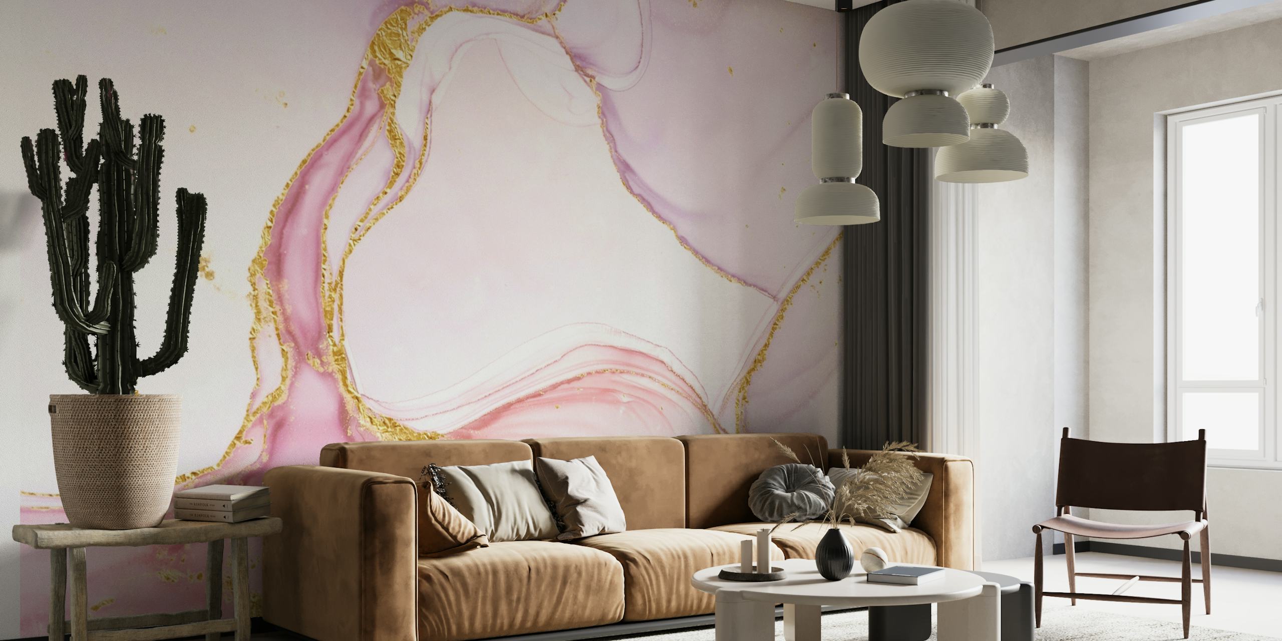 Papier peint mural en marbre rose à l'encre d'alcool avec des tourbillons roses et blancs et des accents dorés