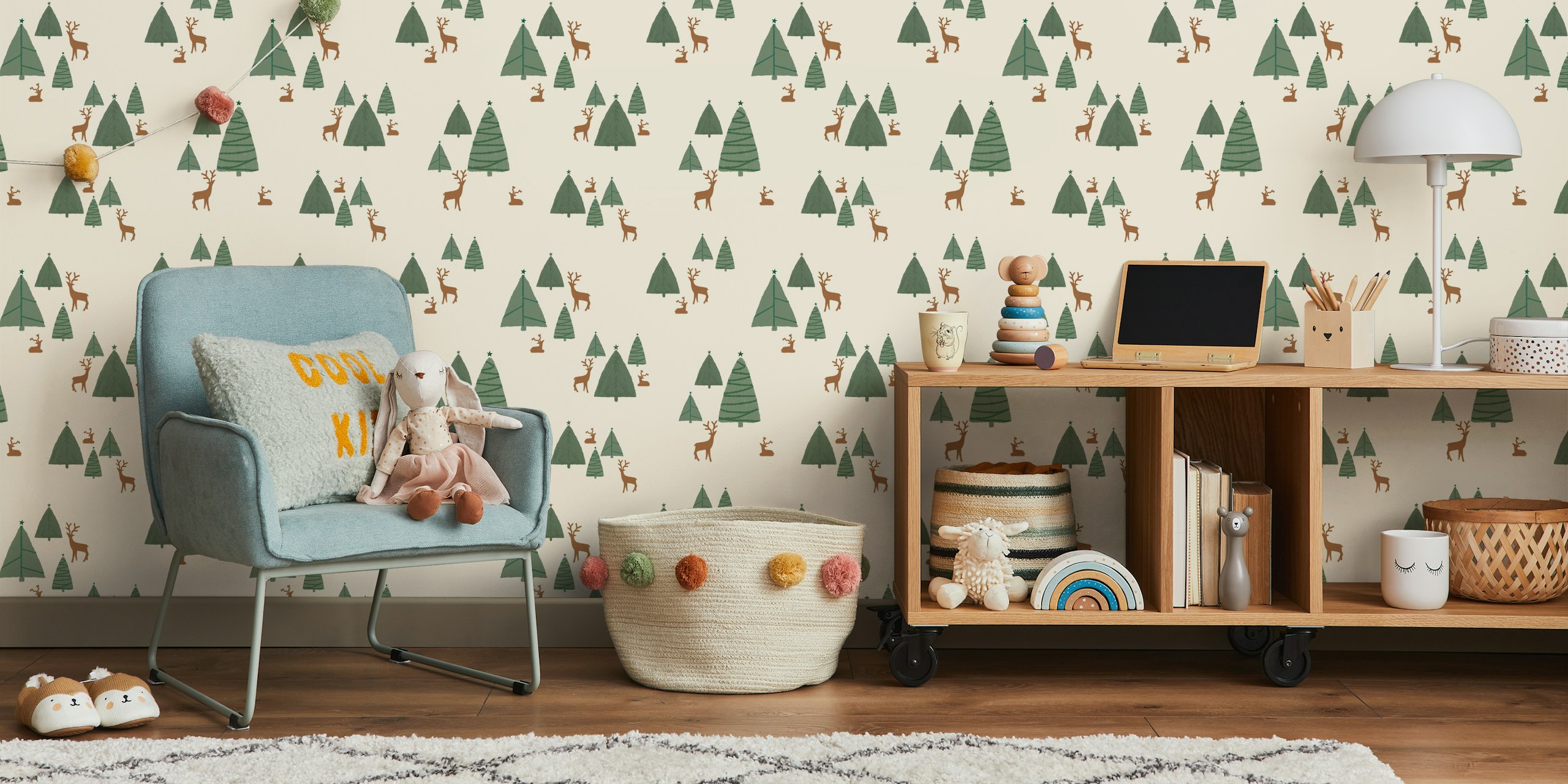Simple Nordic Christmas Trees & Reindeer tapetti huoneessa