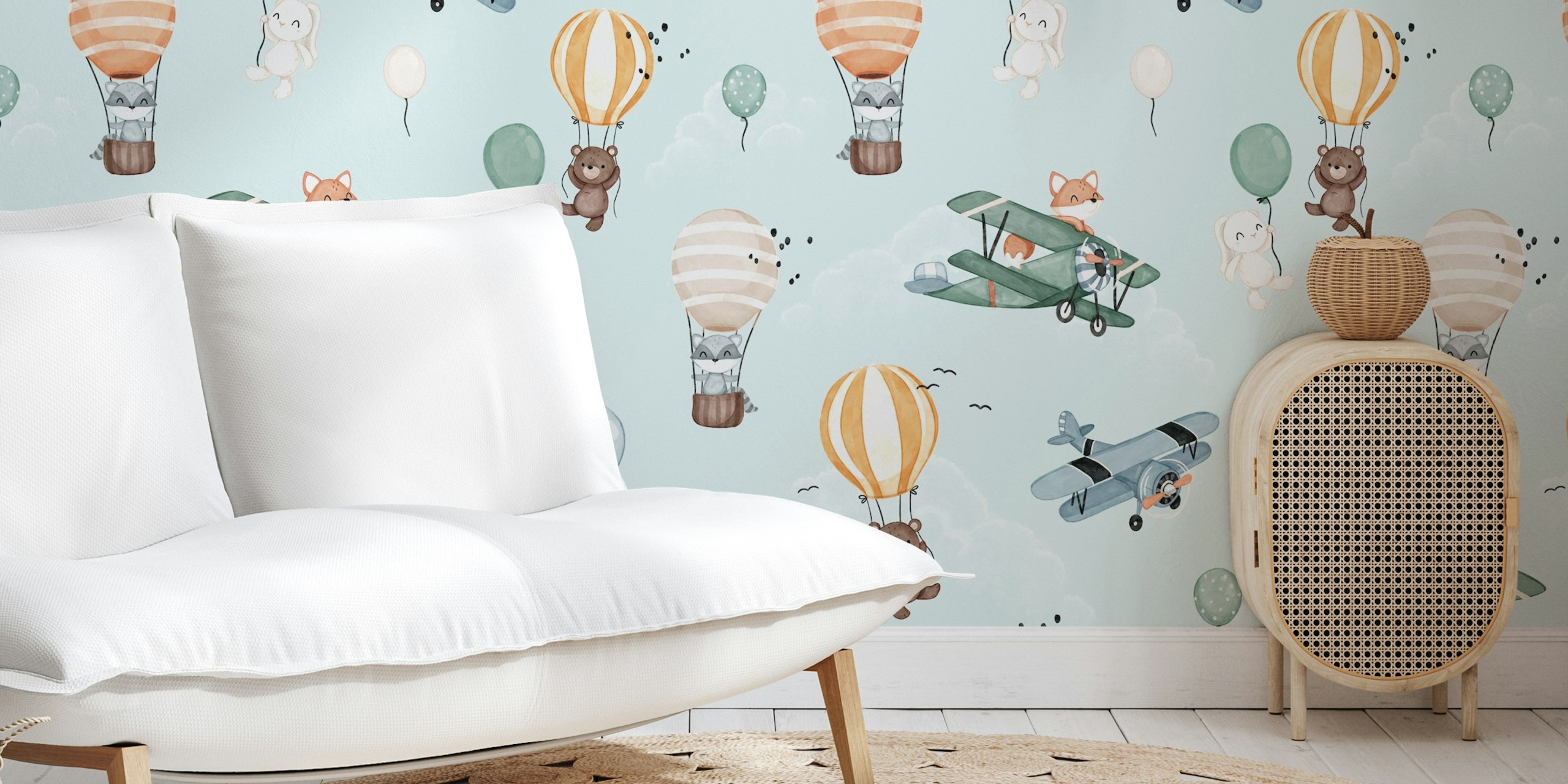 Up Up And Away papel pintado azul en una habitación