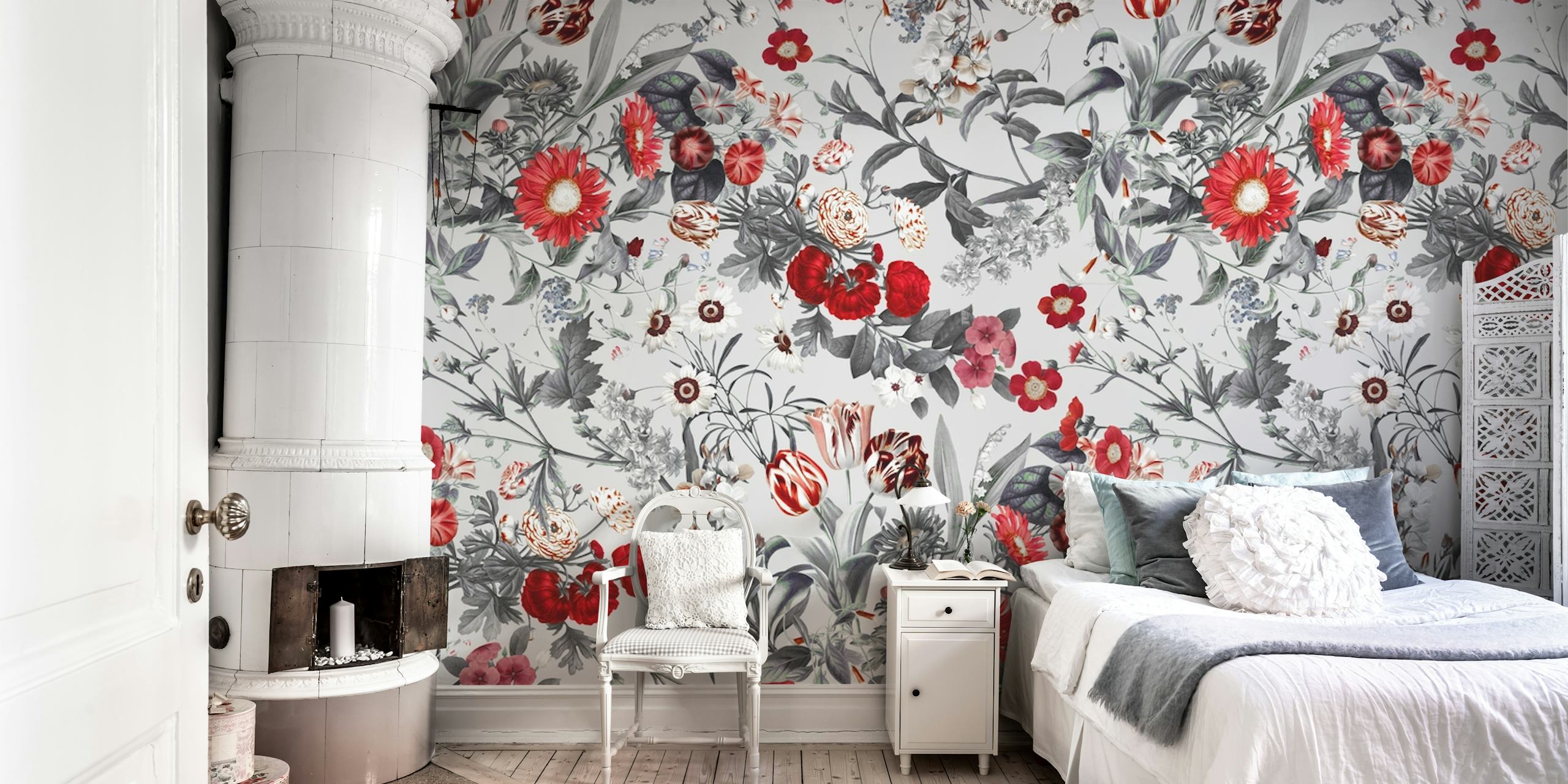 Um Mural De Parede Vibrante E Elegante Com Flores Vermelhas E Folhas Em Tons De Cinza, Denominado Jardim Exótico Xvii-Ii.