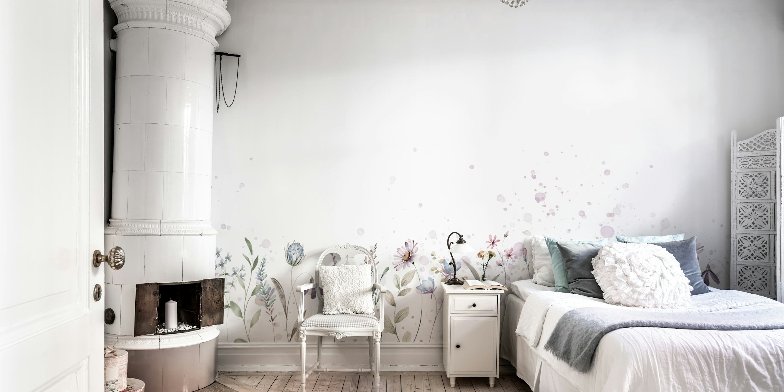 Floral wallpaper design in a room