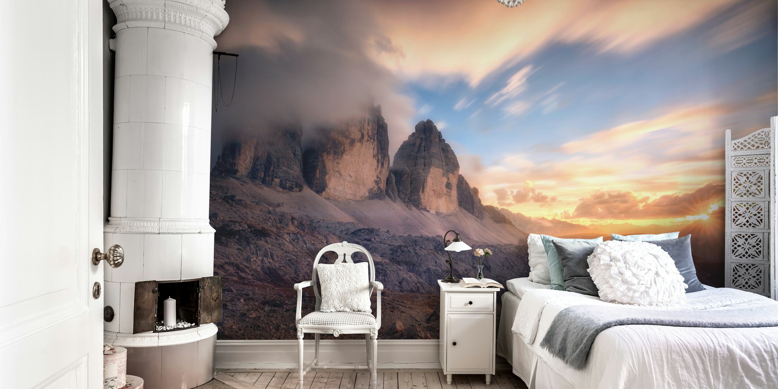 Dramatische Landschaftstapeten in einem Raum