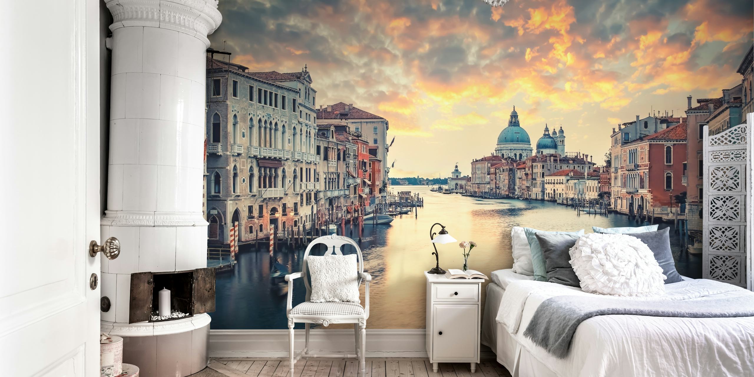 Venetian canals at sunset with warm colors wallpaper