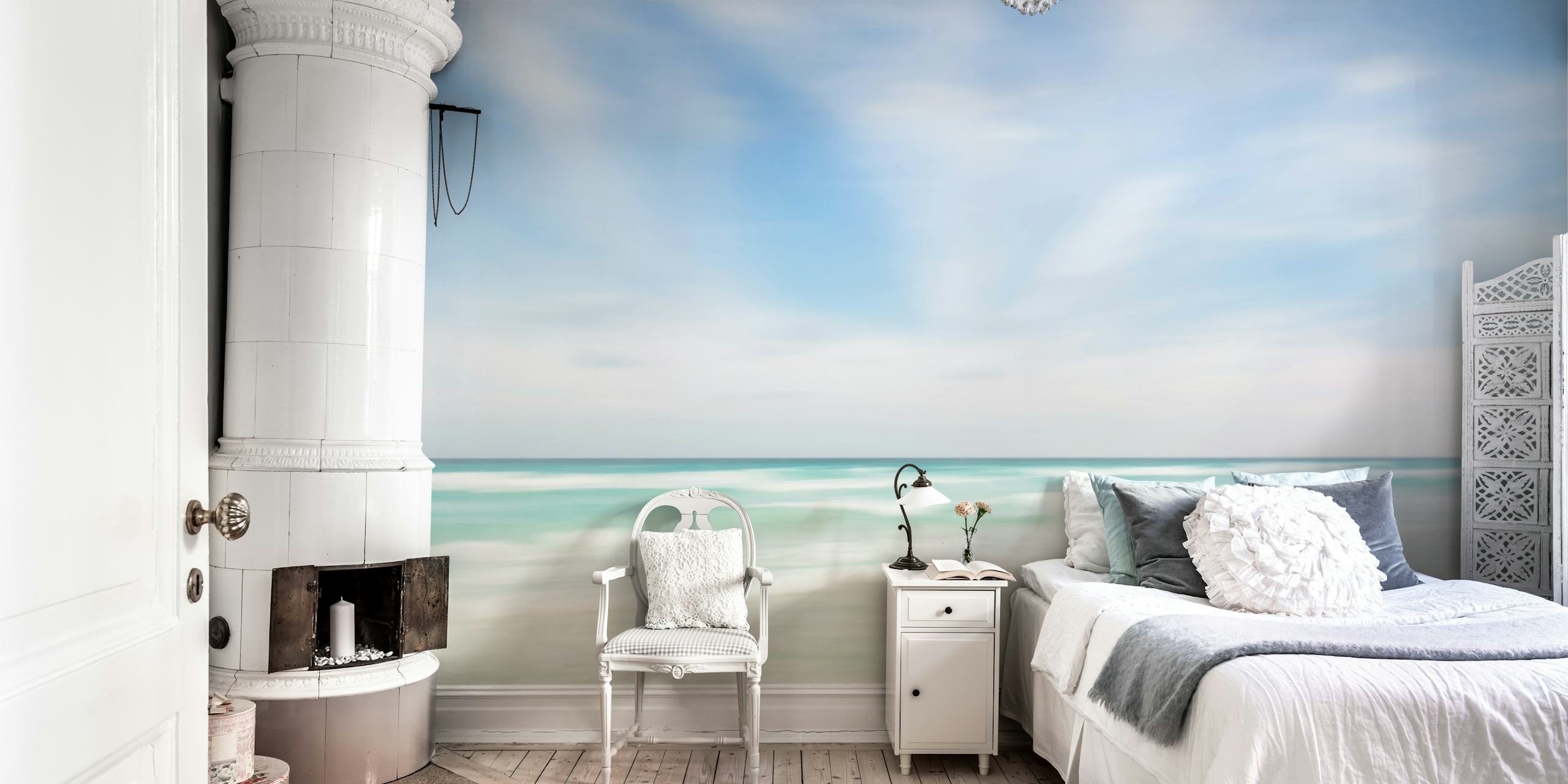 Abstract blur sky and ocean wallpaper en una habitación