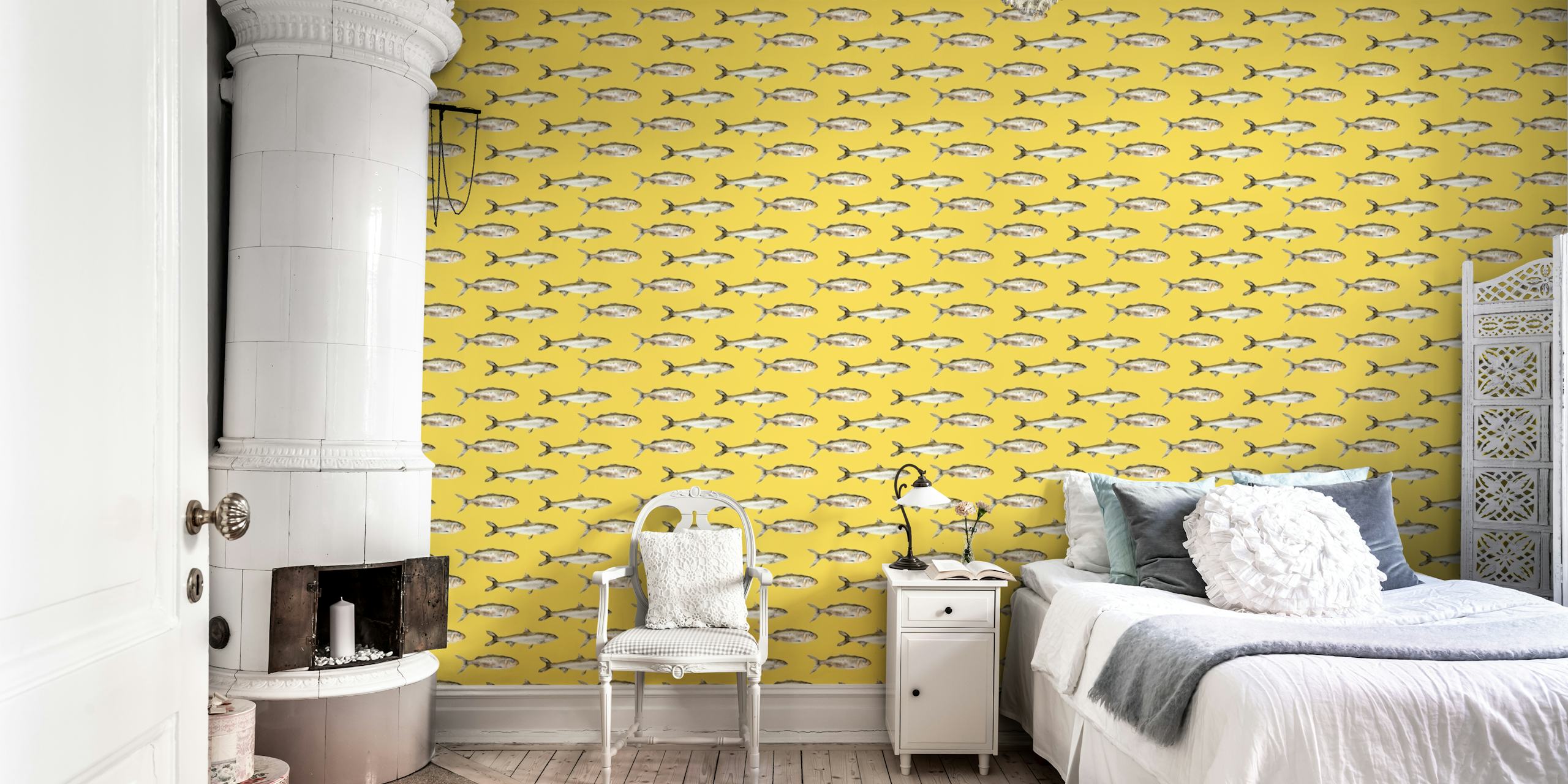 Fish Ocean Yellow carta da parati in una stanza