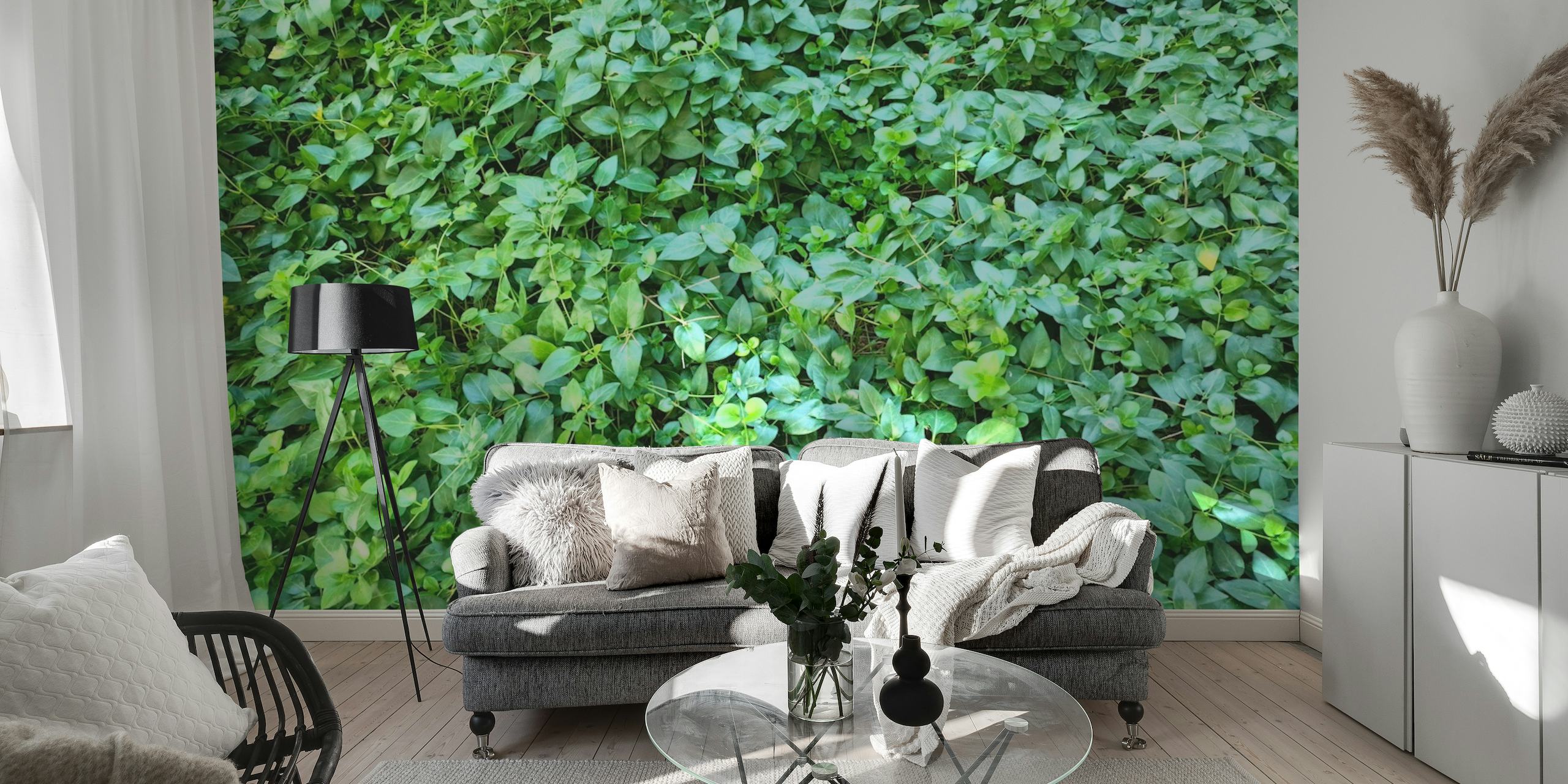 Frodig grønt veggmaleri av tett løvverk for avslappende interiør