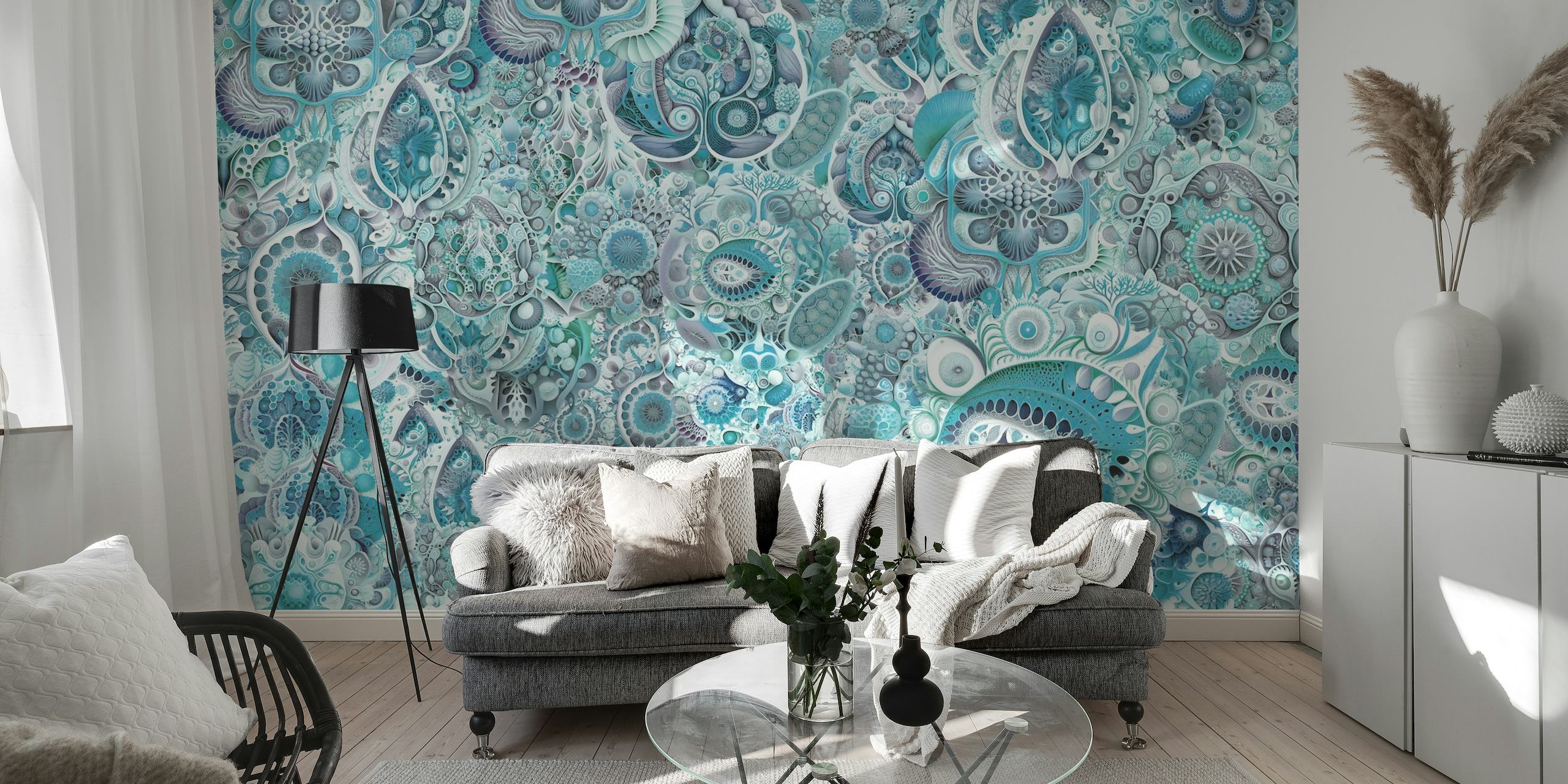 Mural de parede After Haeckel Blue com vida marinha intrincada e padrões florais em tons de azul.