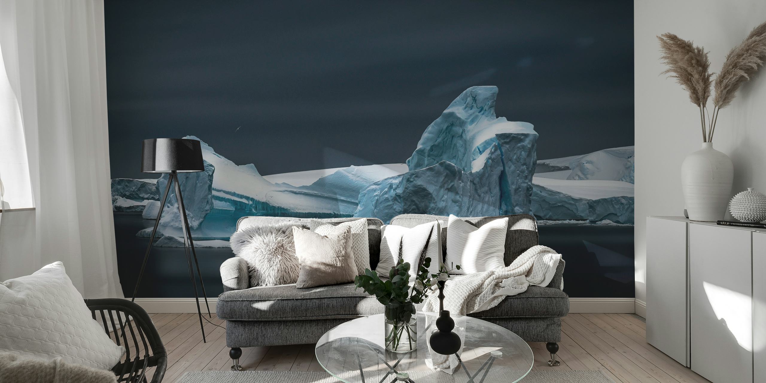 Serene Antarctic tapetit