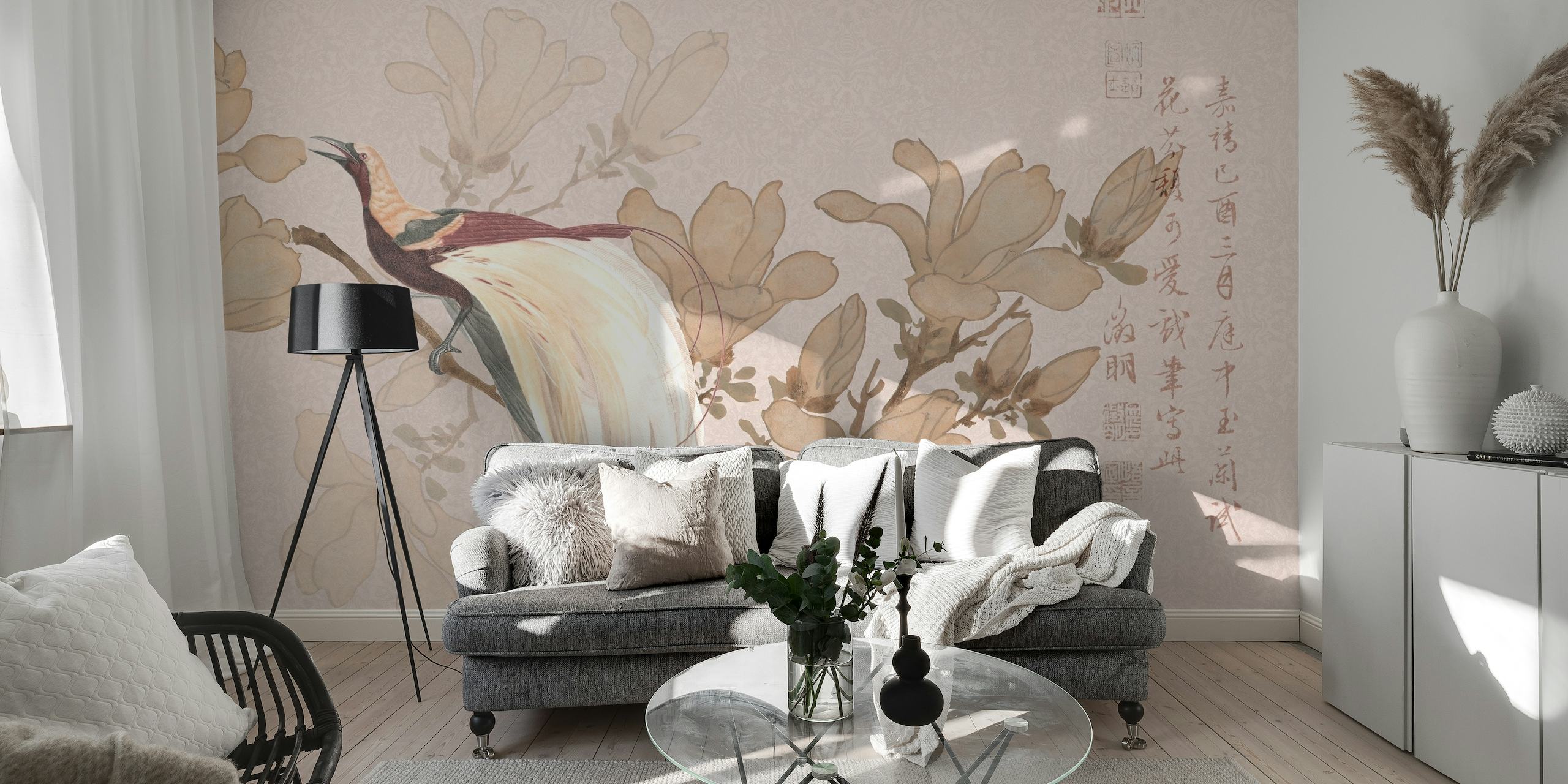 Elegantes „Paradiesvogel“-Chinoiserie-Wandbild mit sanften floralen Elementen und asiatisch inspiriertem Kunststil