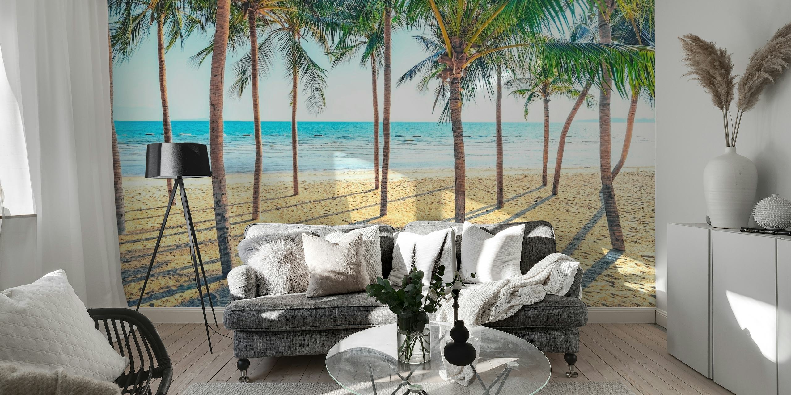 Jomtien Beach veggmaleri med palmer og gyllen sand