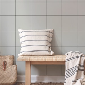 Grid Pattern - Gray with Medium Grid