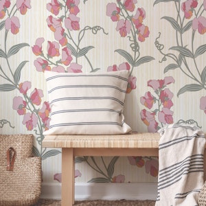 Vintage Pink Vine Flowers on Cream