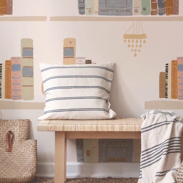 Book nook Vintage Literature Bookshelves