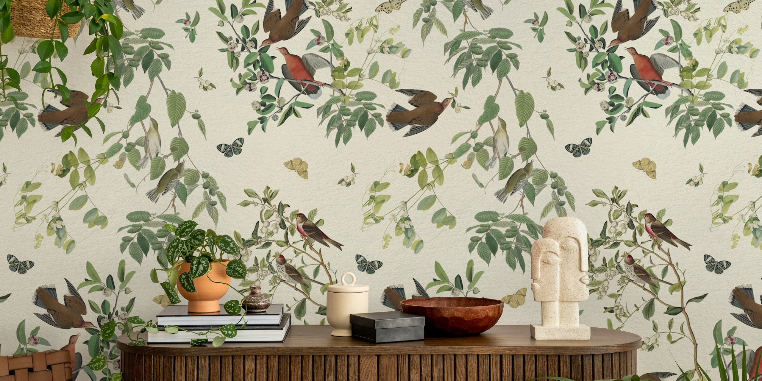 Wings and Flora Charm White Cream tapetti huoneessa