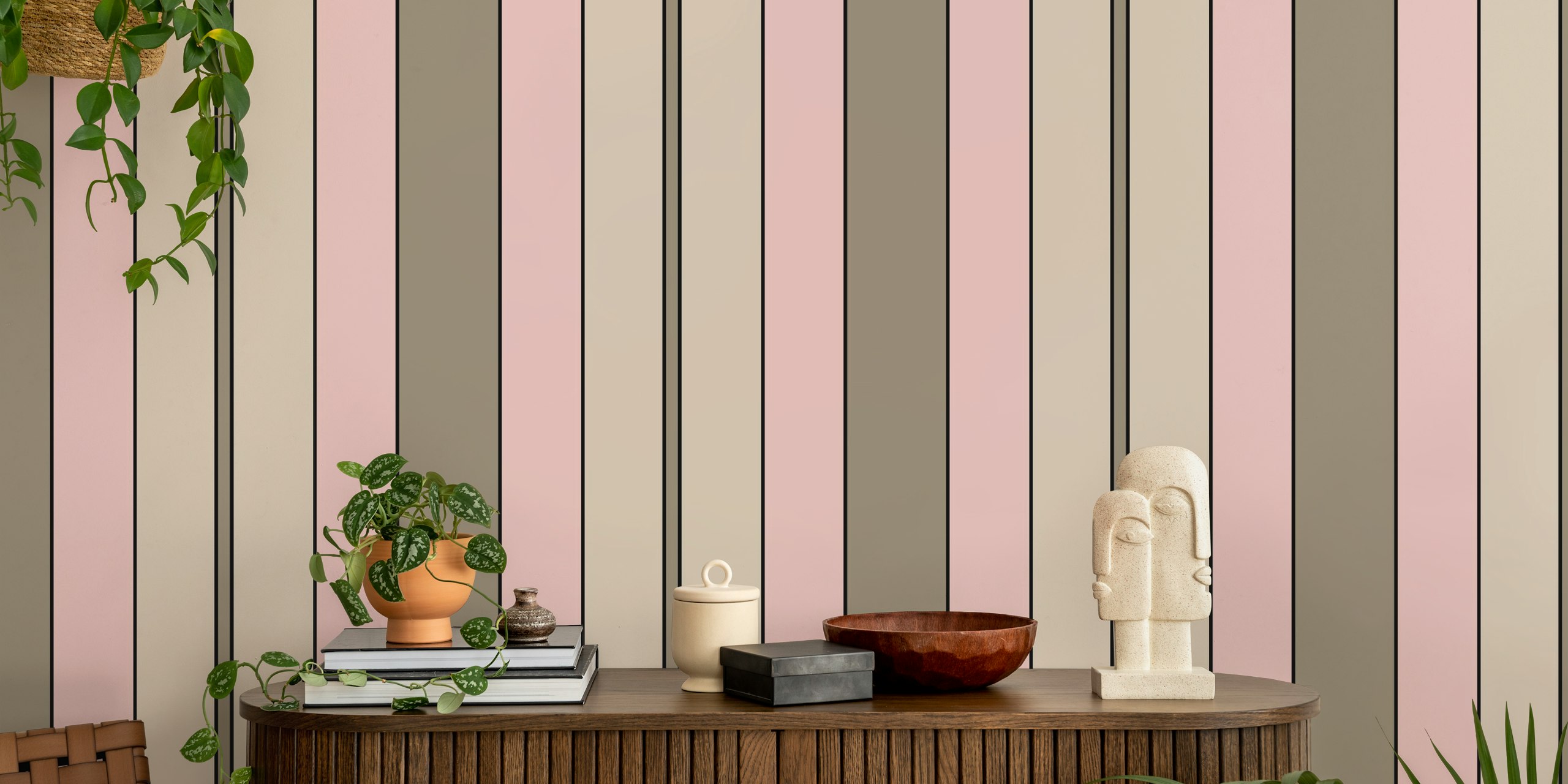 Muted Pink and Taupe Folk Stripes ταπετσαρία σε ένα δωμάτιο
