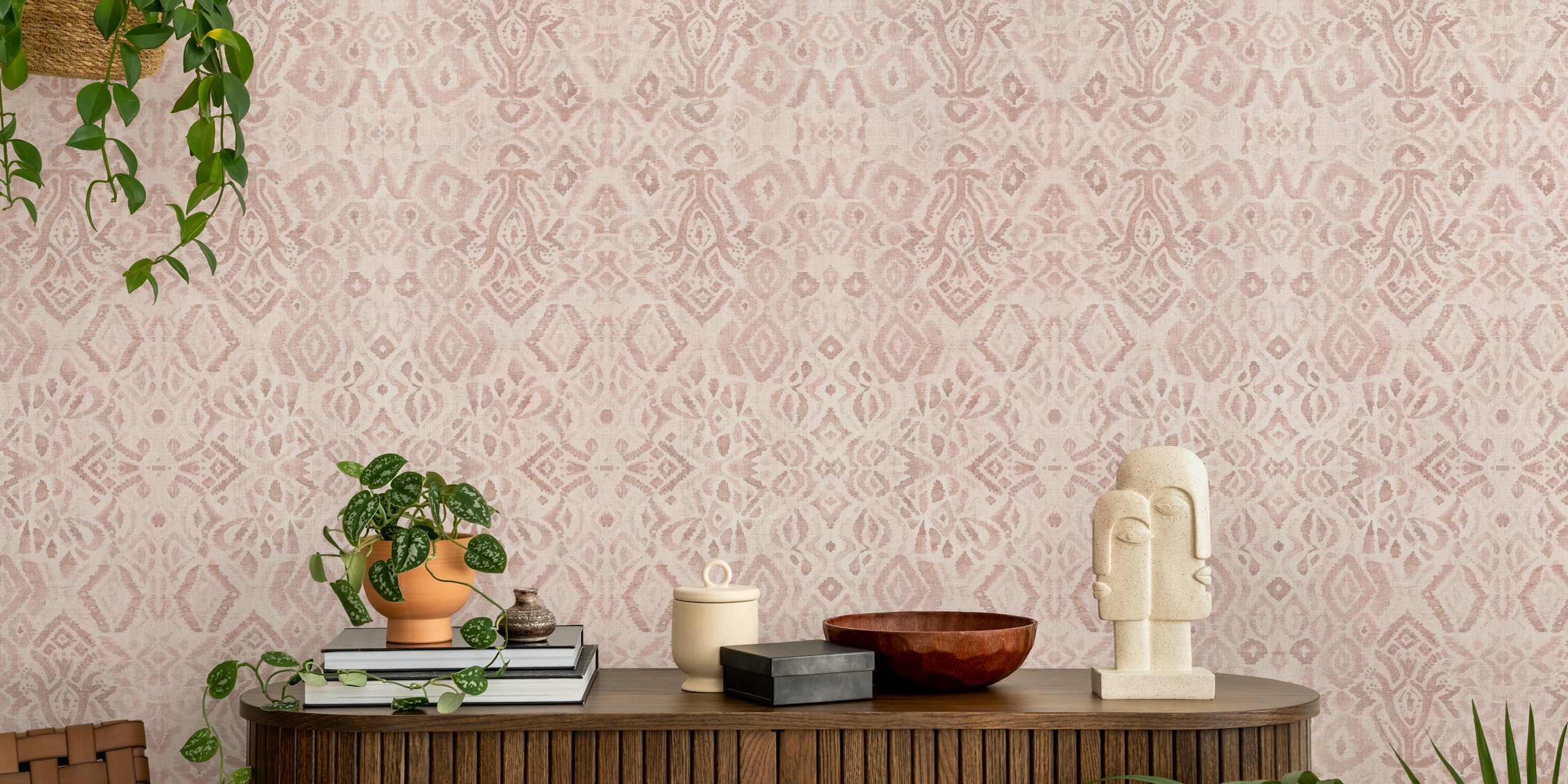 Exotic boho Bali Ikat II papel de parede em um quarto