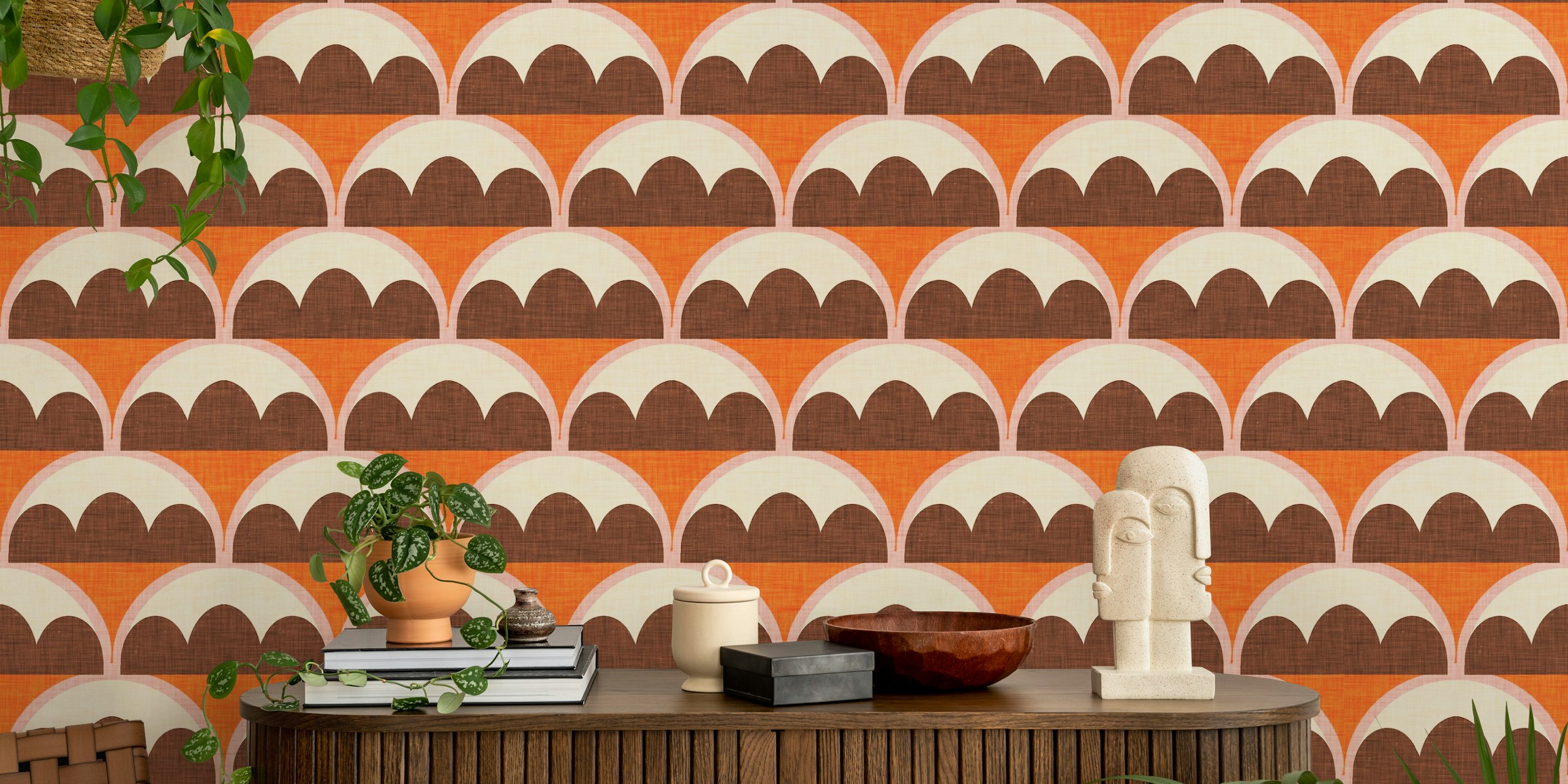 Τοίχος με σχέδιο Mid Century Damask Bud σε ροζ και γήινες αποχρώσεις