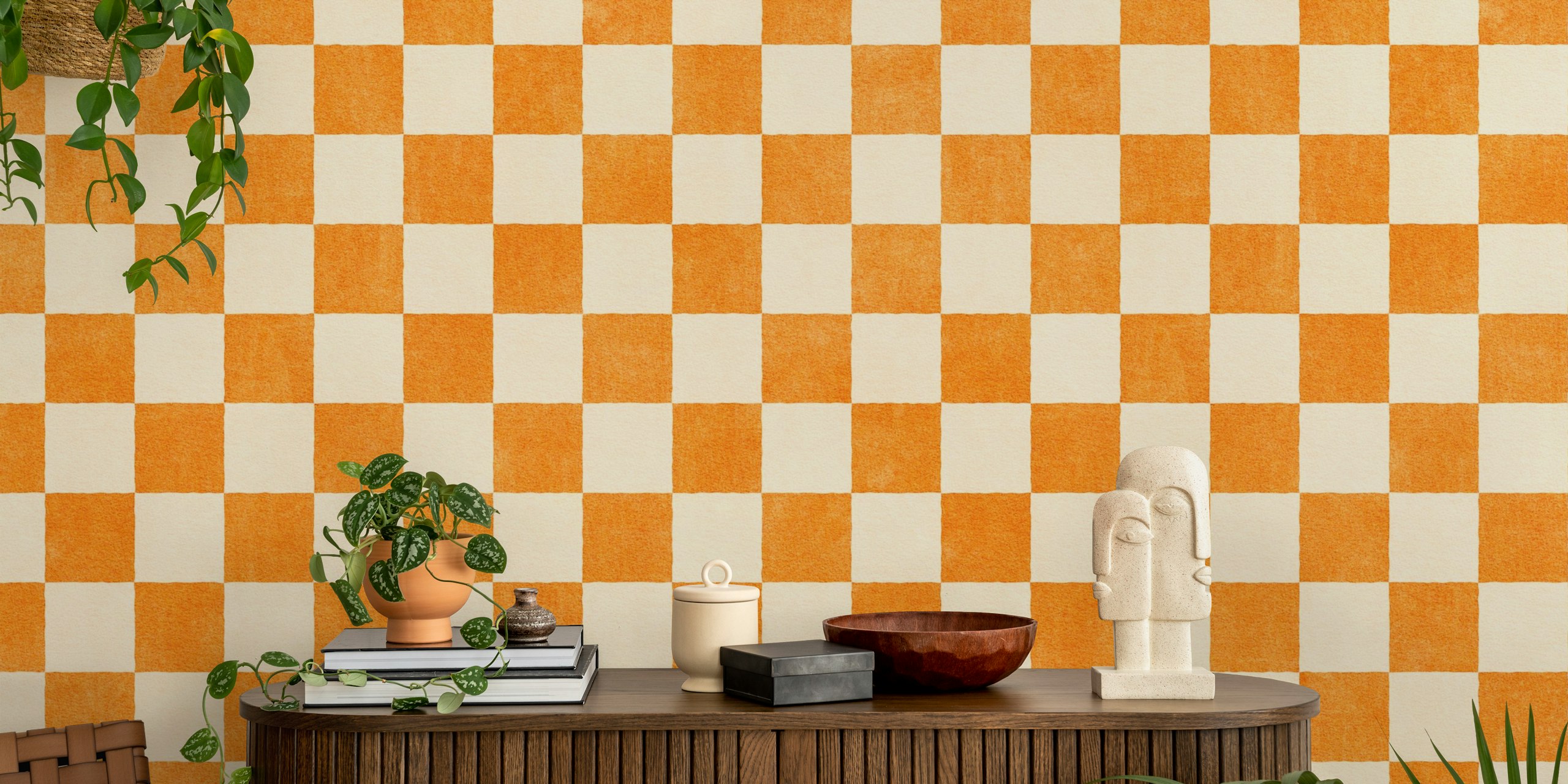 Papel De Parede Laranja E Creme Checker Em Um Quarto