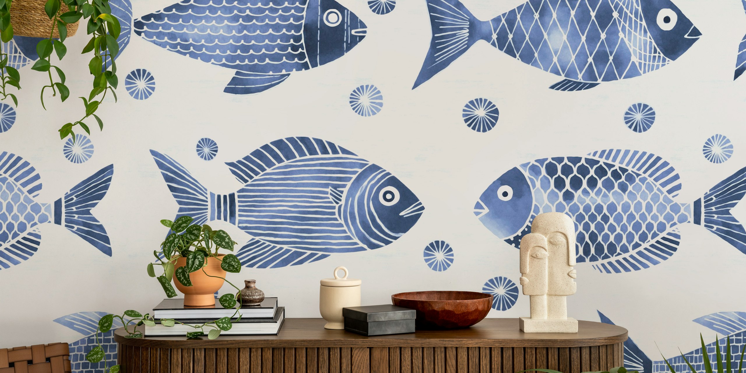 Navy tapet med leken fiskdesign