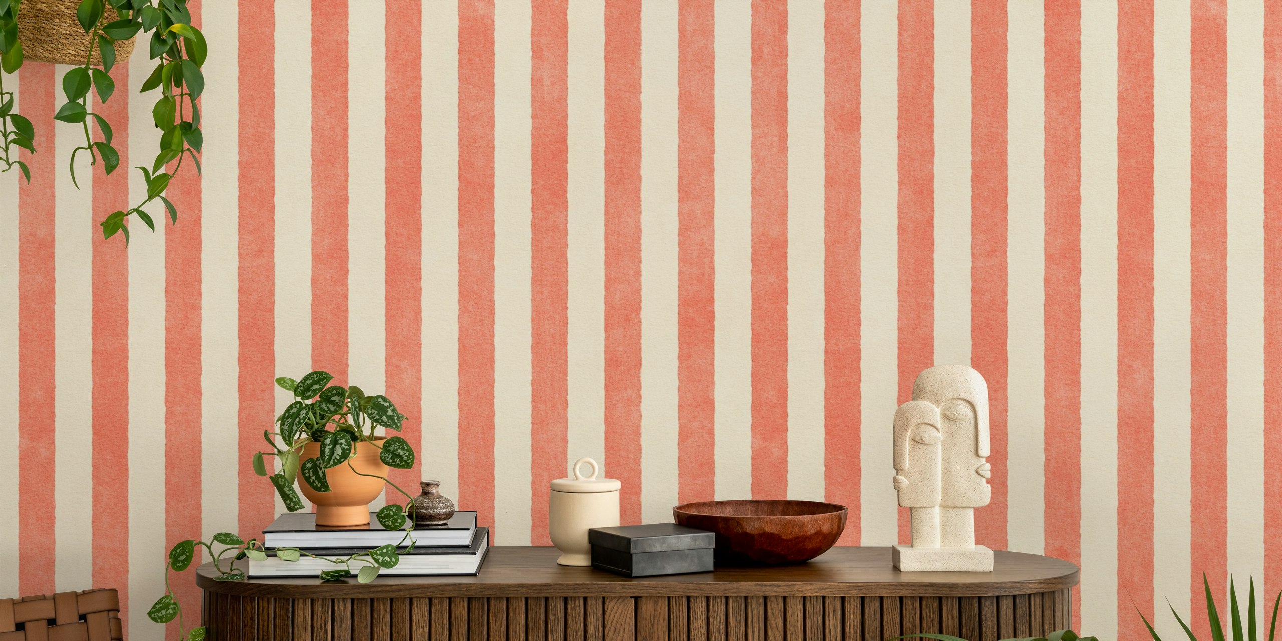 Stripes - 07 - Guava wallpaper in una stanza