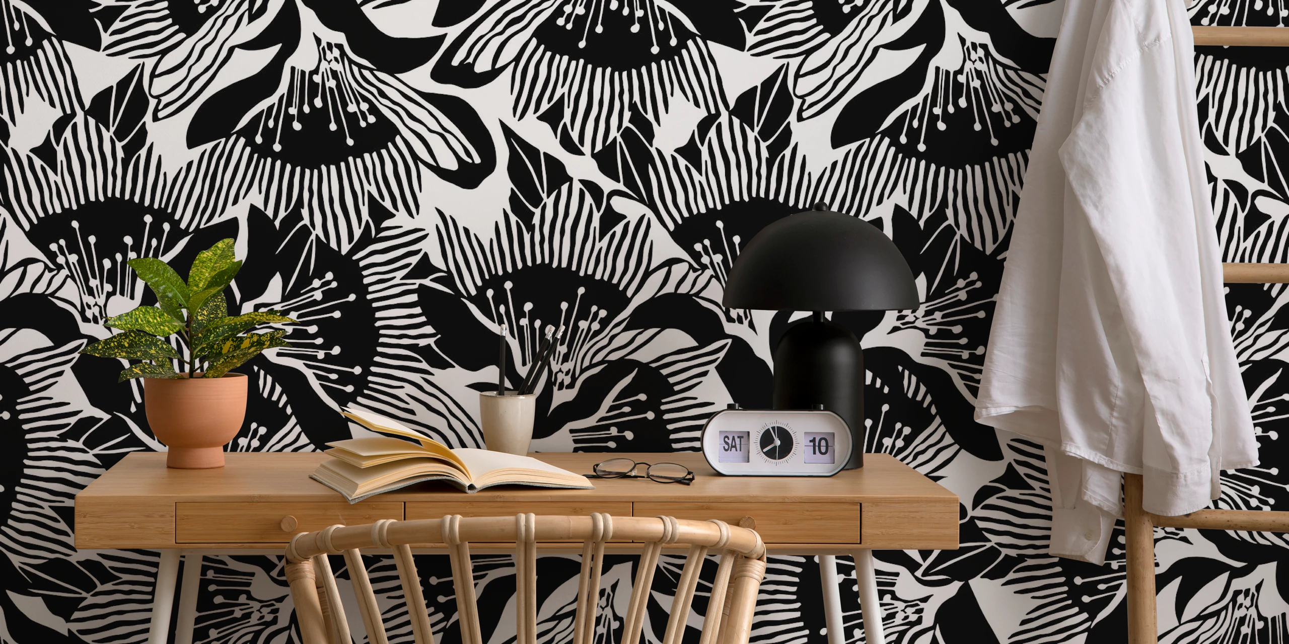 Graphic Floral Splendor Wallpaper | happywall.com