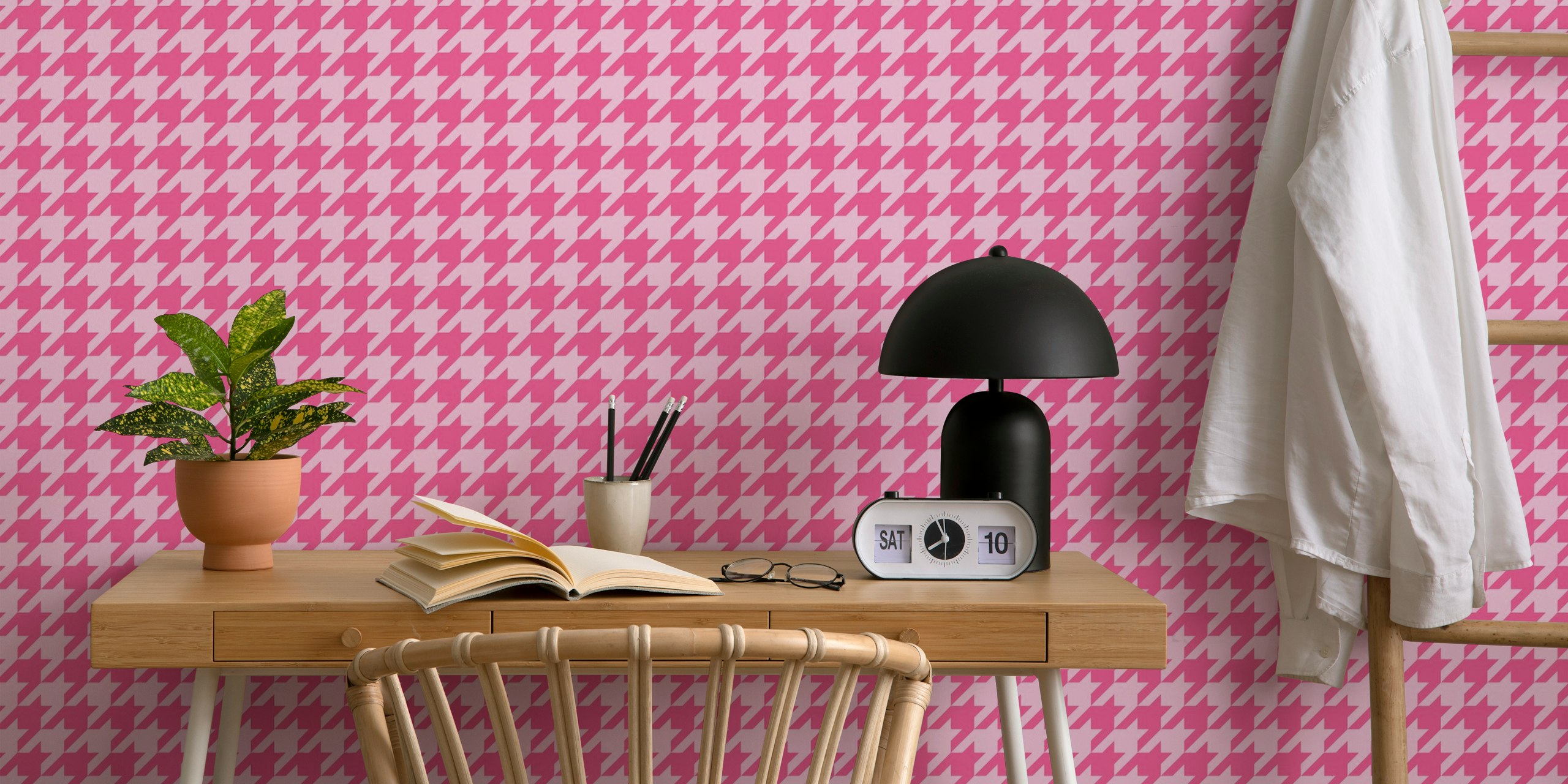 Pink and fuchsia houndstooth wallpaper design