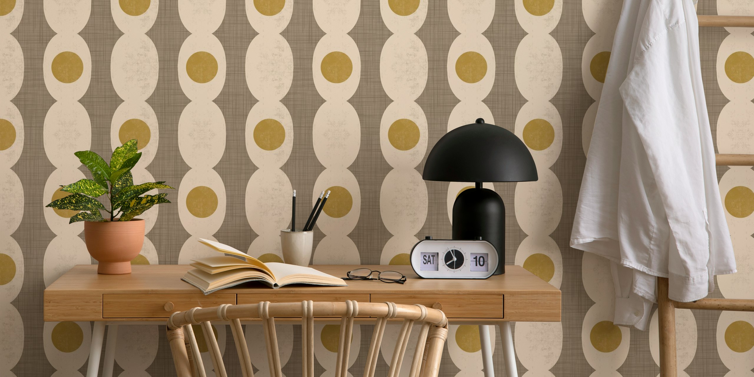 Papel tapiz Retro Mod Geo Chain en una habitación