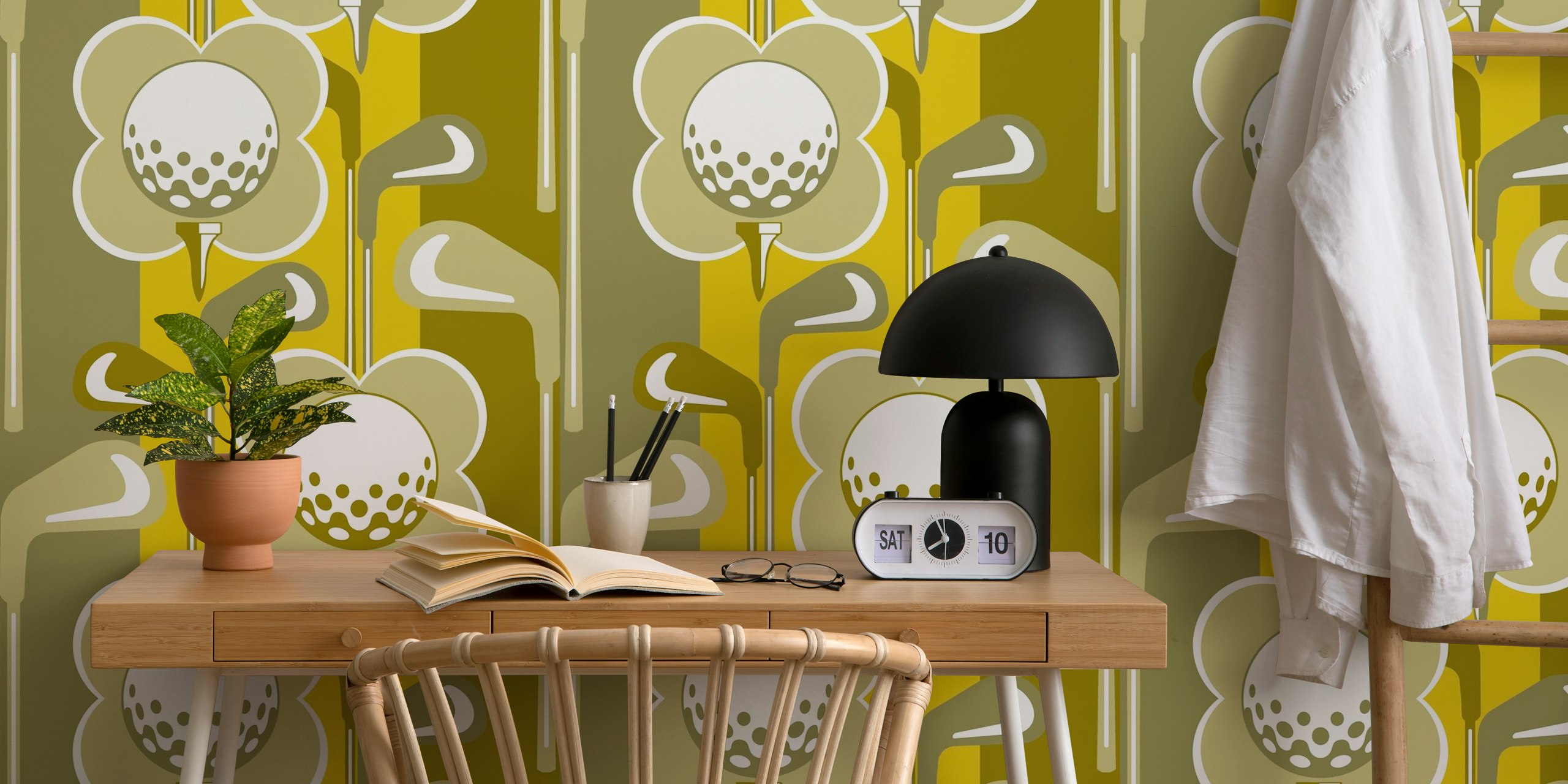 Putt-ercup Par-tee in Retro Green papel pintado en una habitación