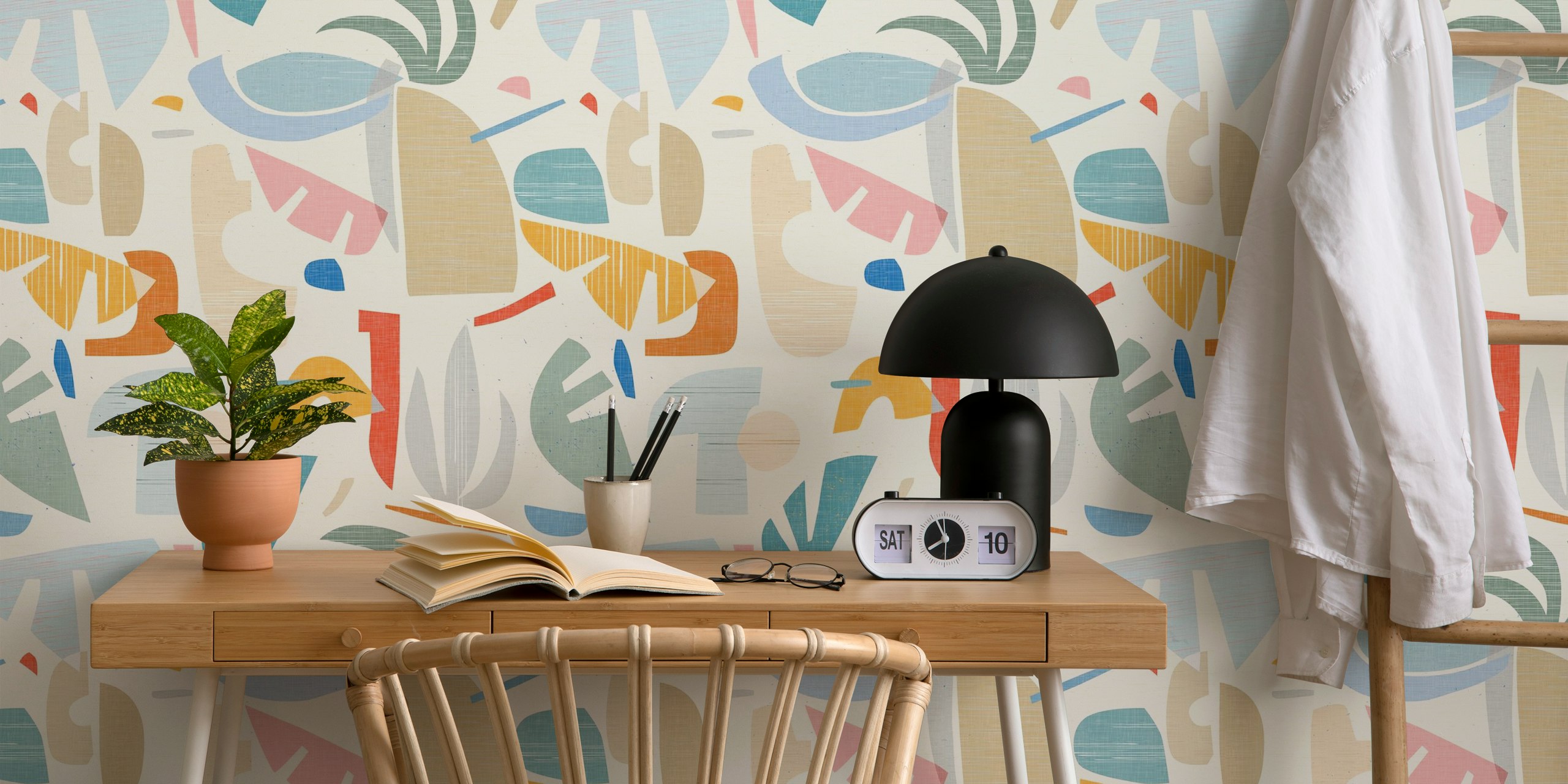 Mid Century Tiki Jungle wallpaper in een kamer