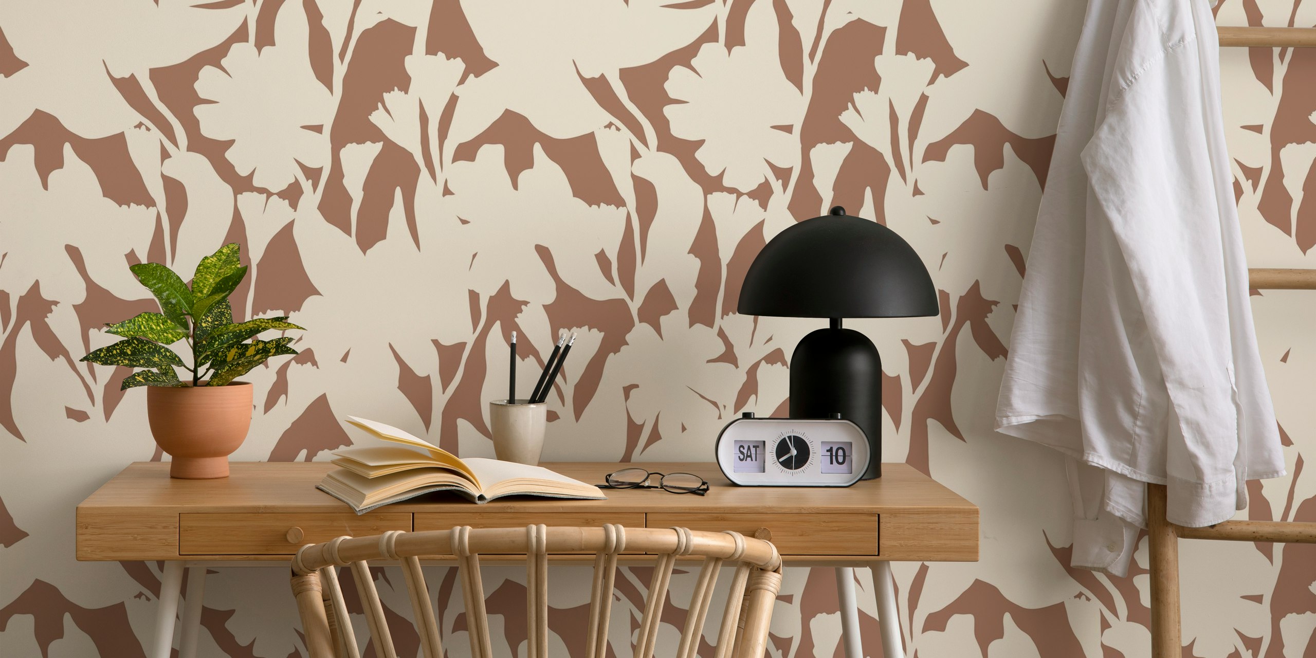 Floral silhouette design in mocha and cream wallpaper