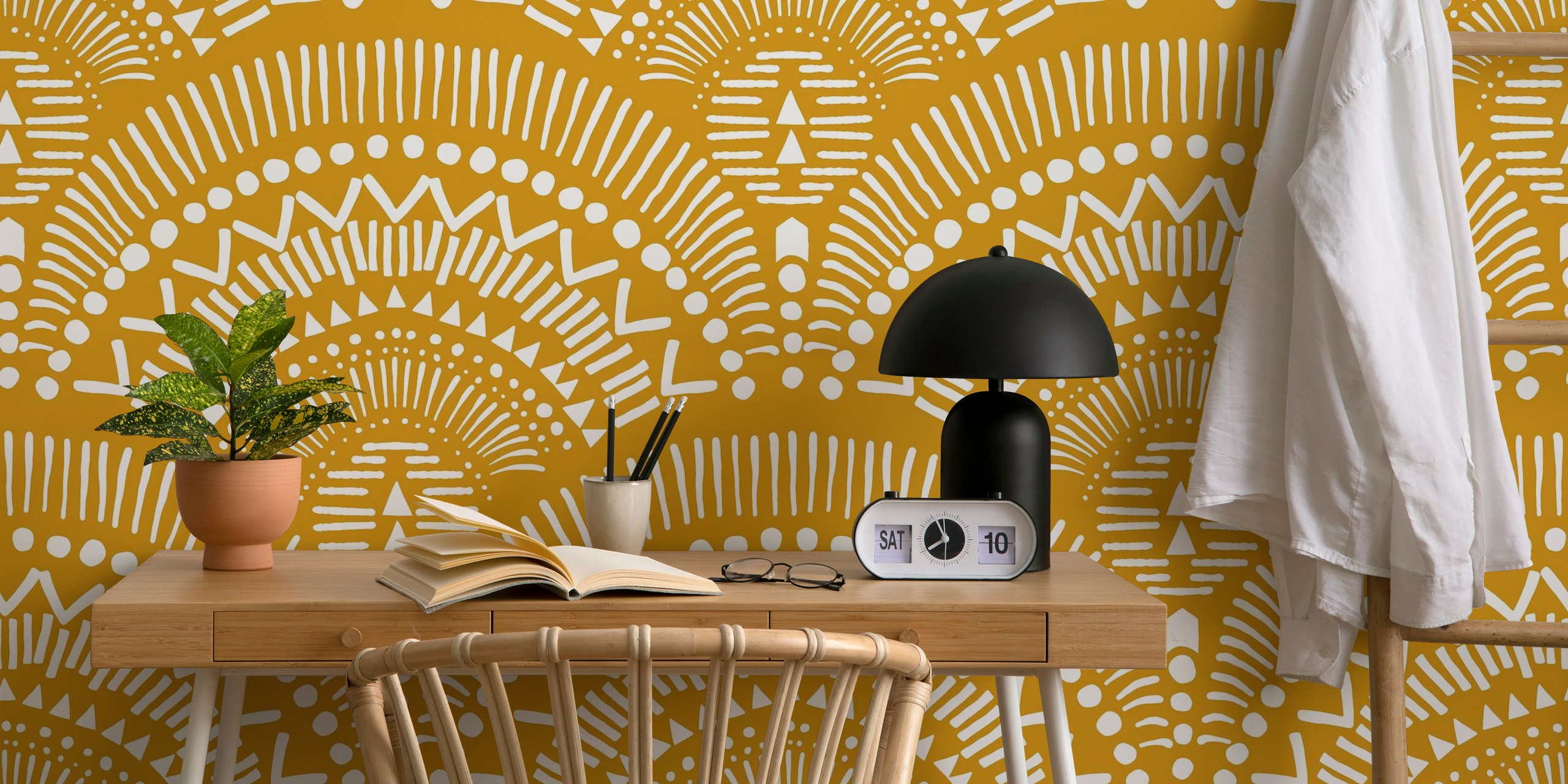 Ταπετσαρία Golden Tribal Arches σε ένα δωμάτιο