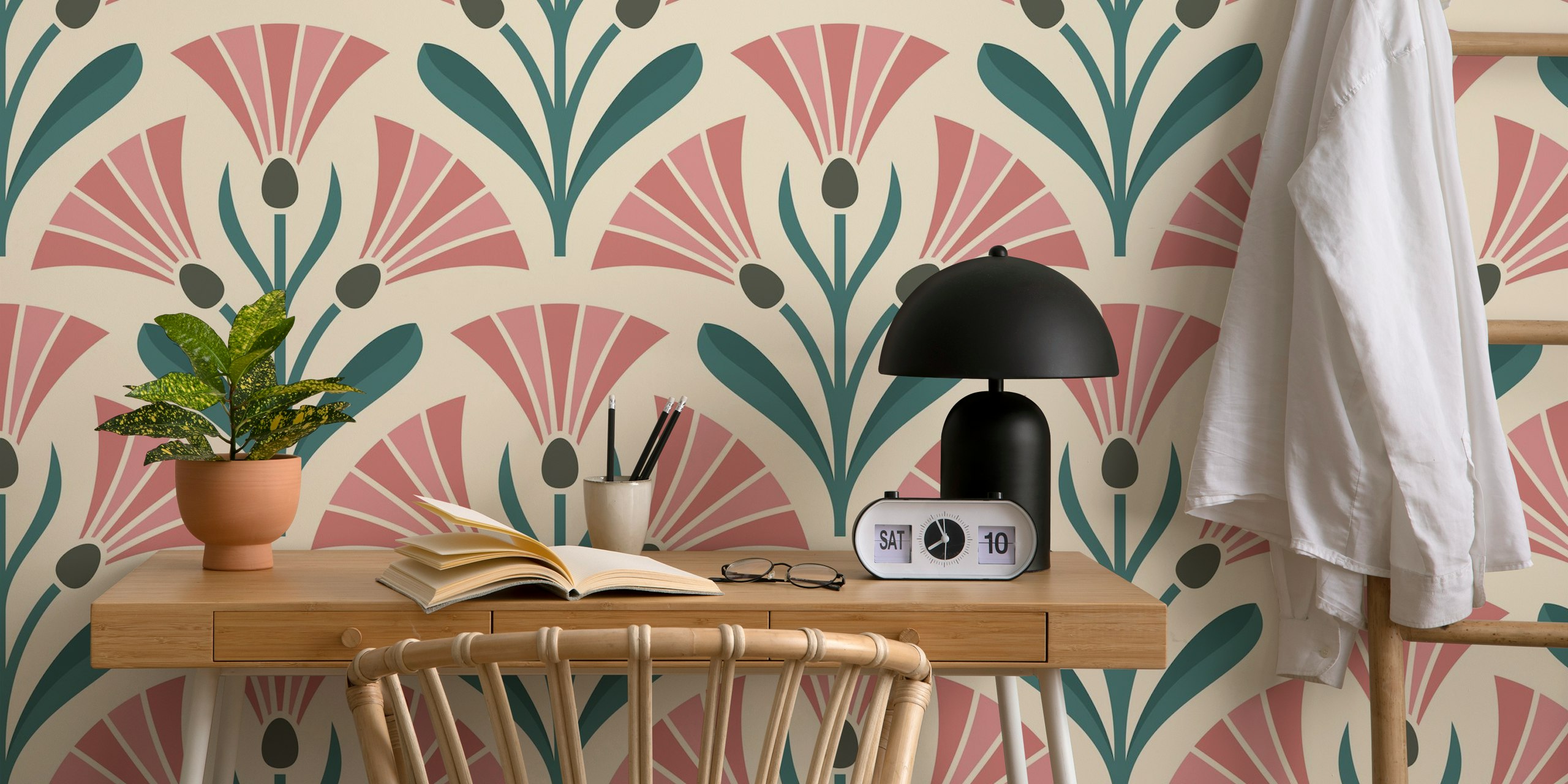 Art Deco Floral Fusion wallpaper in einem Raum