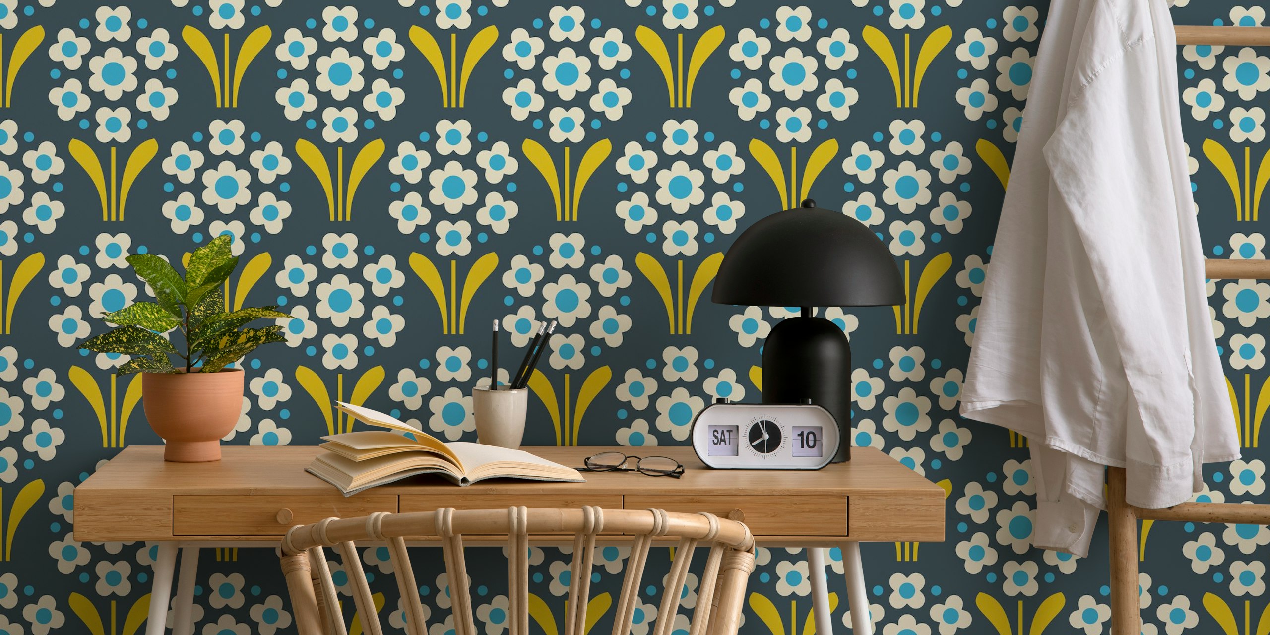 Groovy Daisy Delight wallpaper i et rum