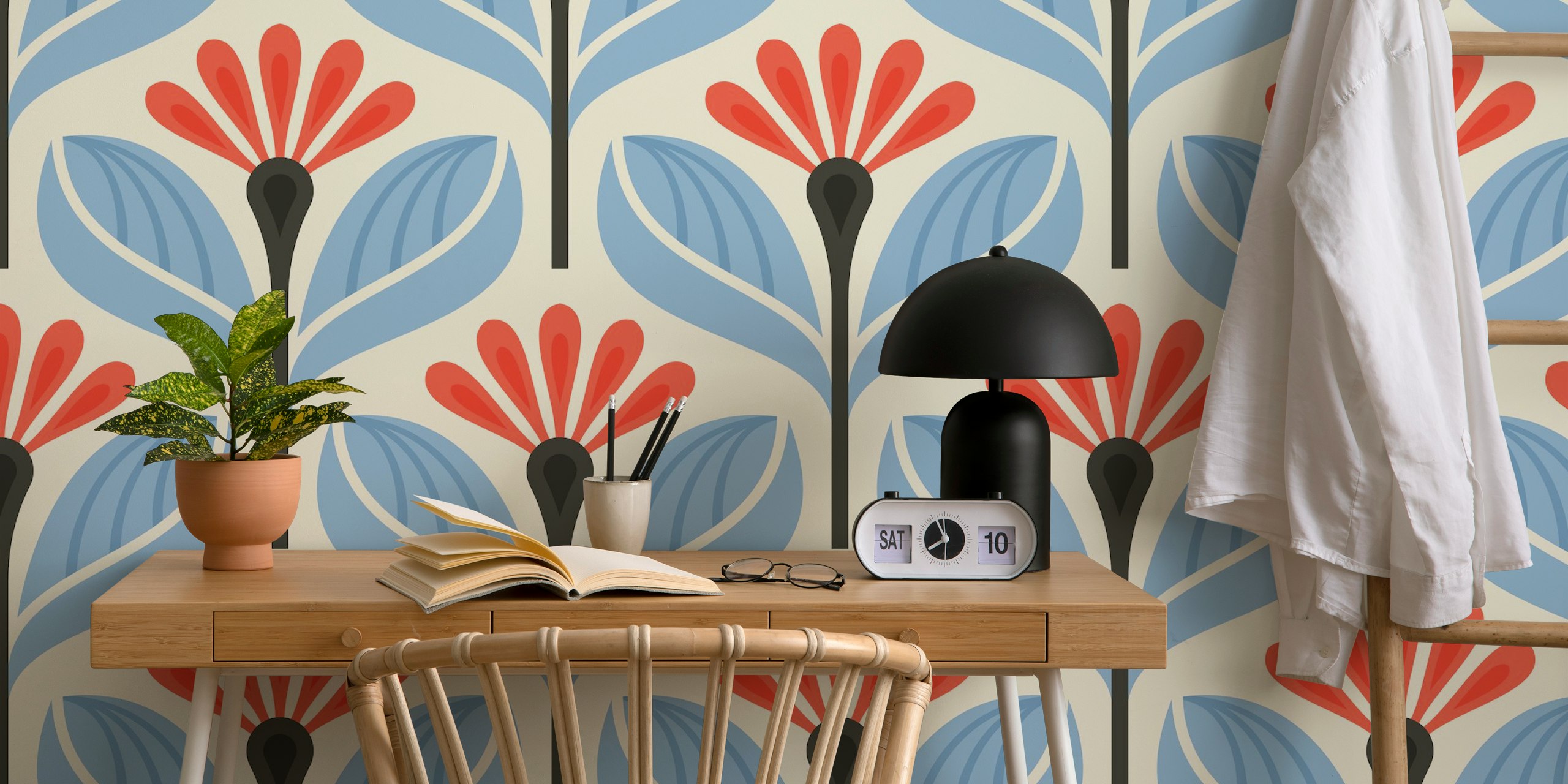 Stylized flower motif wallpaper i ett rum