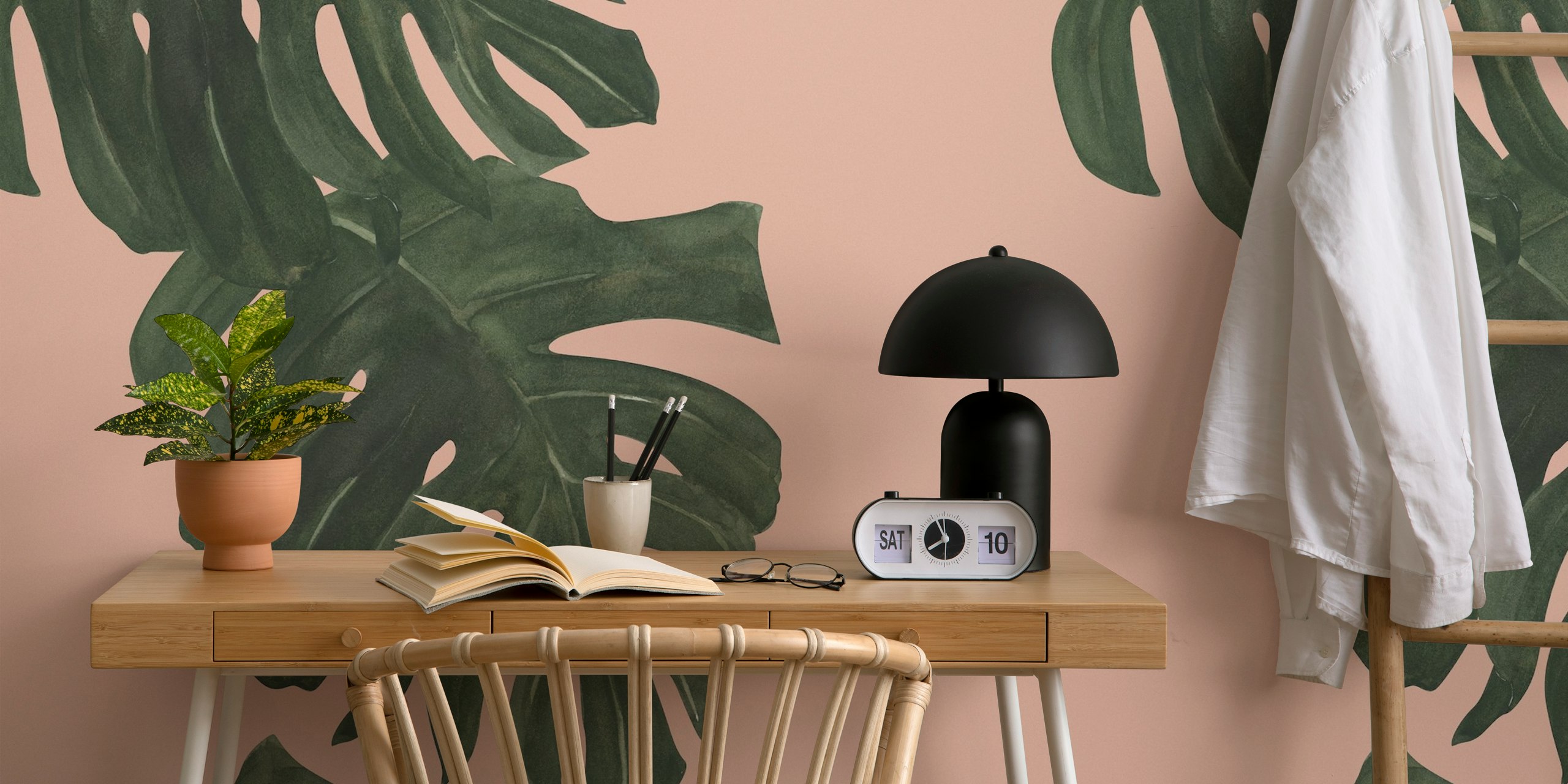 Watercolor Tropical Leaves Pattern in una stanza