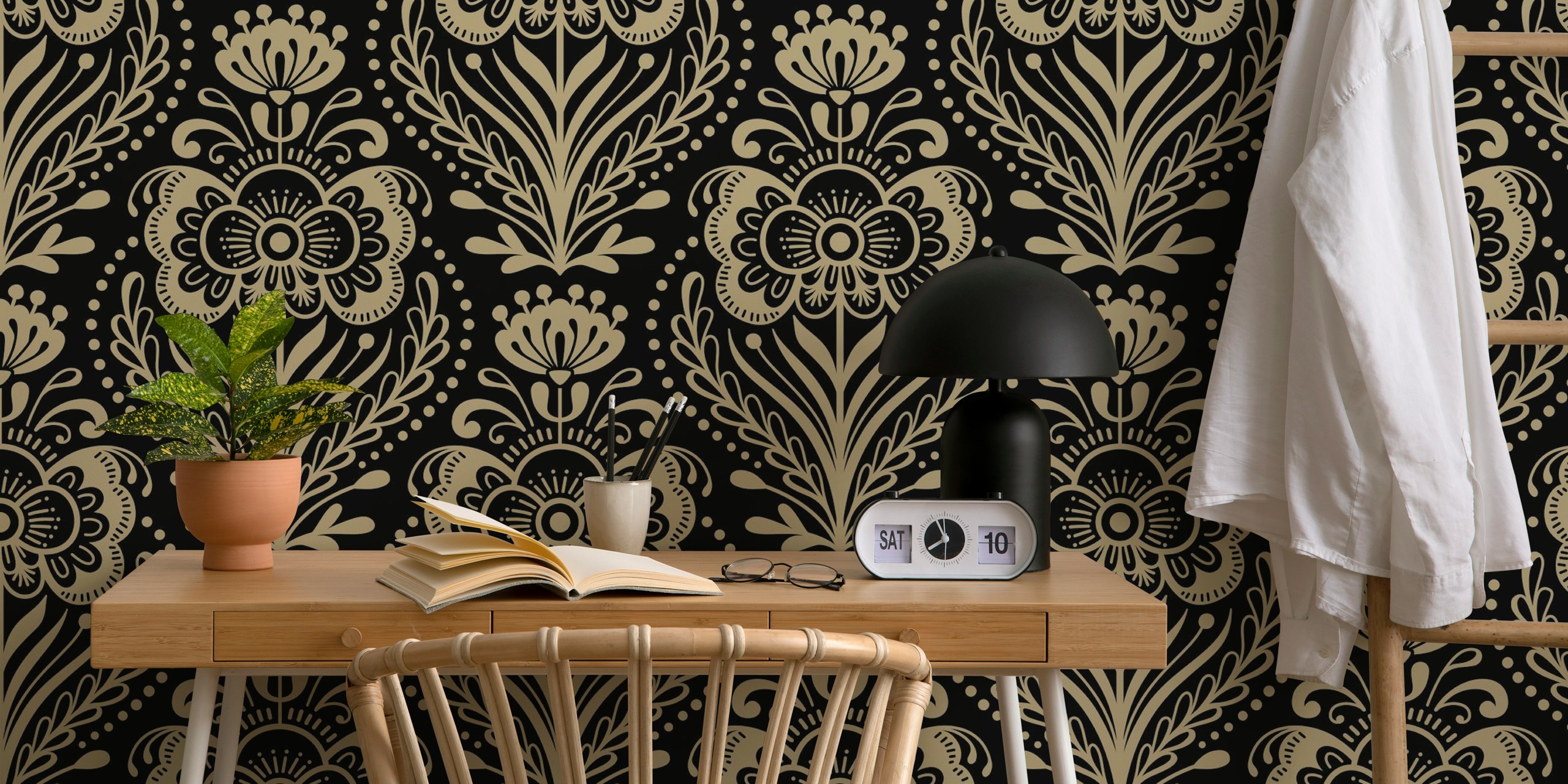 Elegant floral wallpaper in black and gold