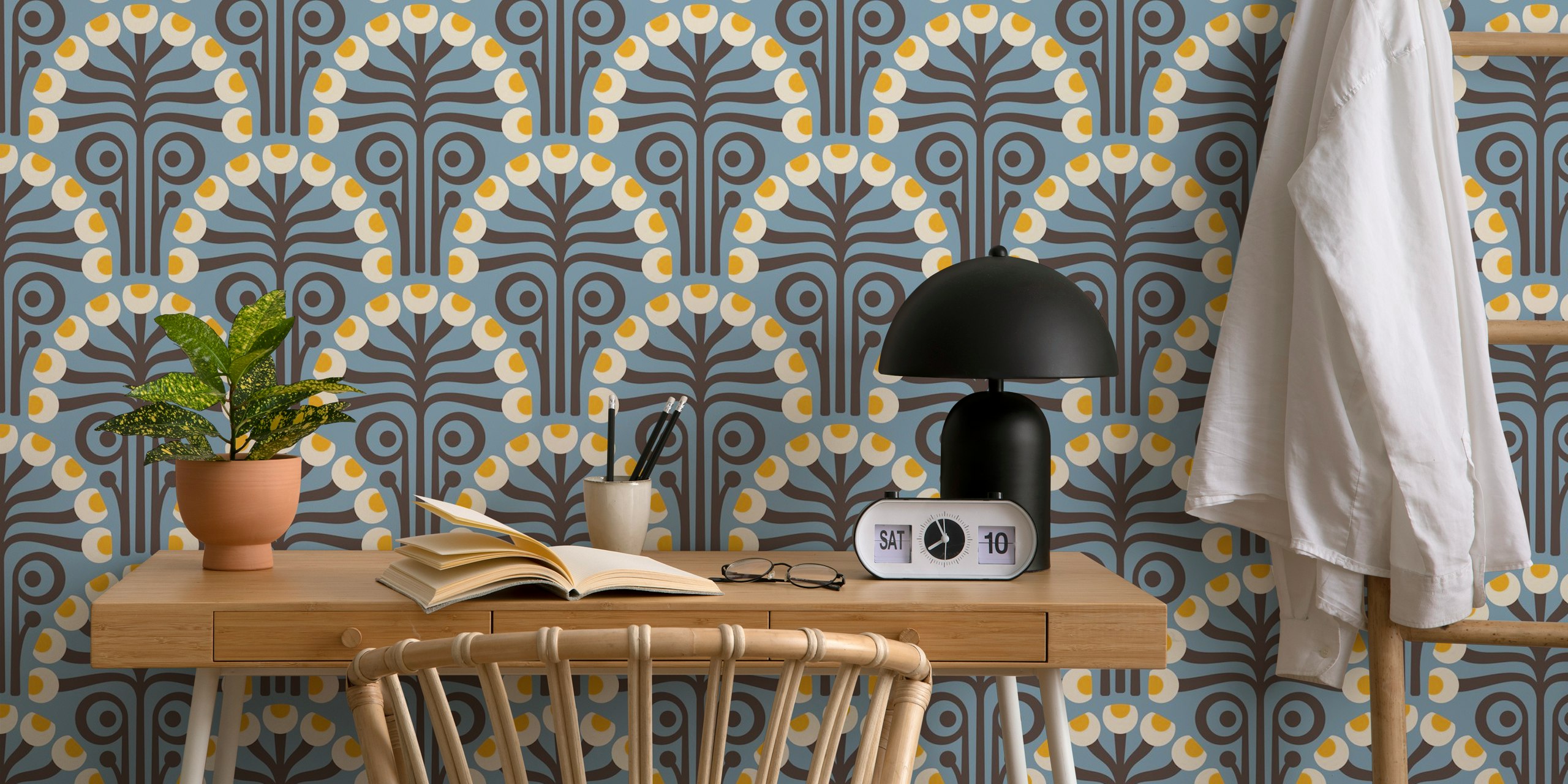 Vintage Botanical Retro Scallop Blue Tapete im Raum