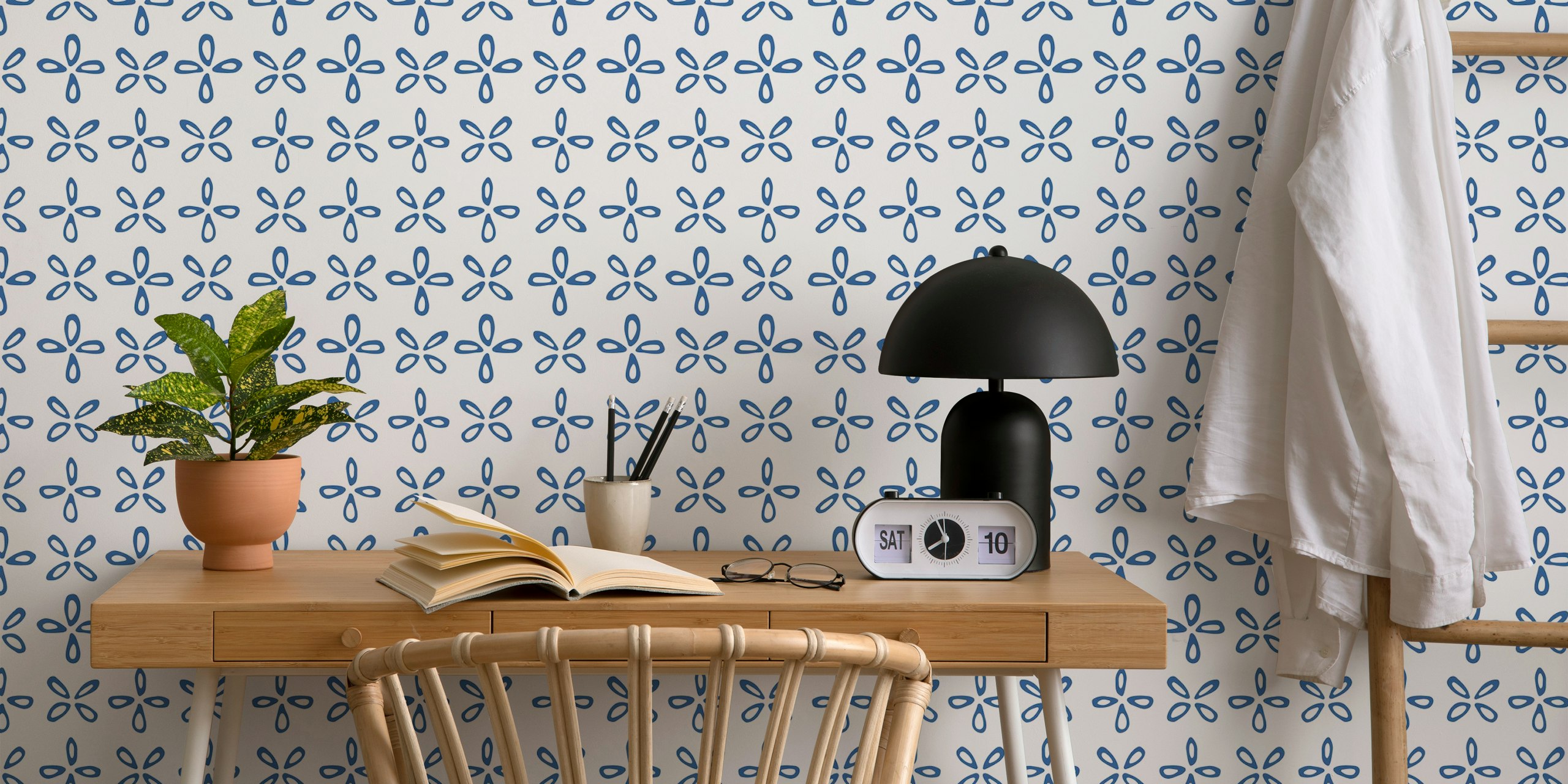 Playful Geo Petal Darkblue Beige ταπετσαρία στο δωμάτιο