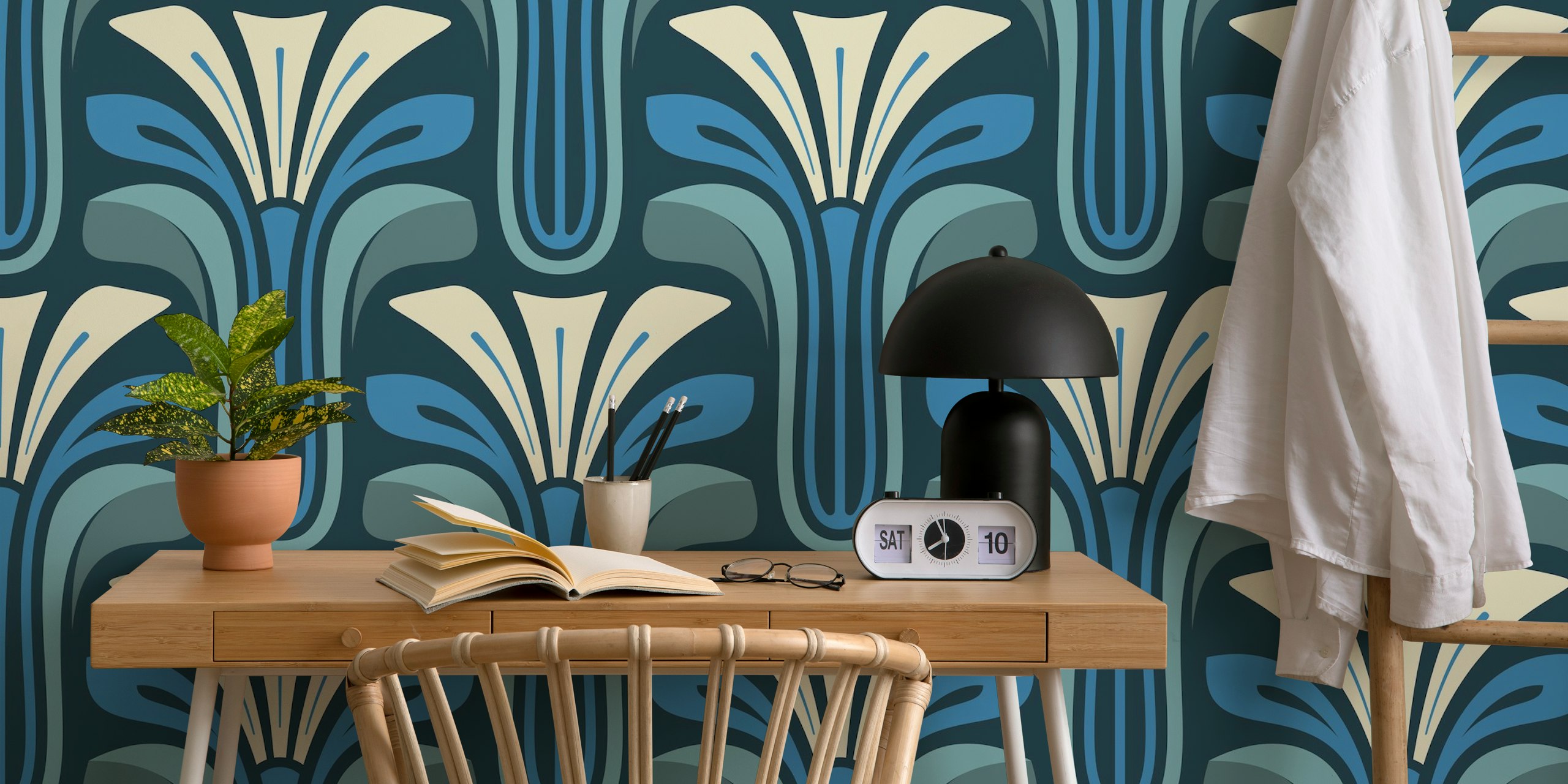 Stylish Vintage Bloom in Navy Blue behangontwerp