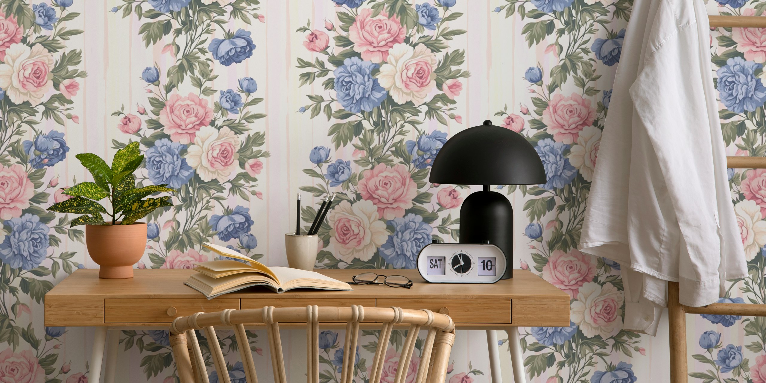 Pastel flower wallpaper in einem Raum