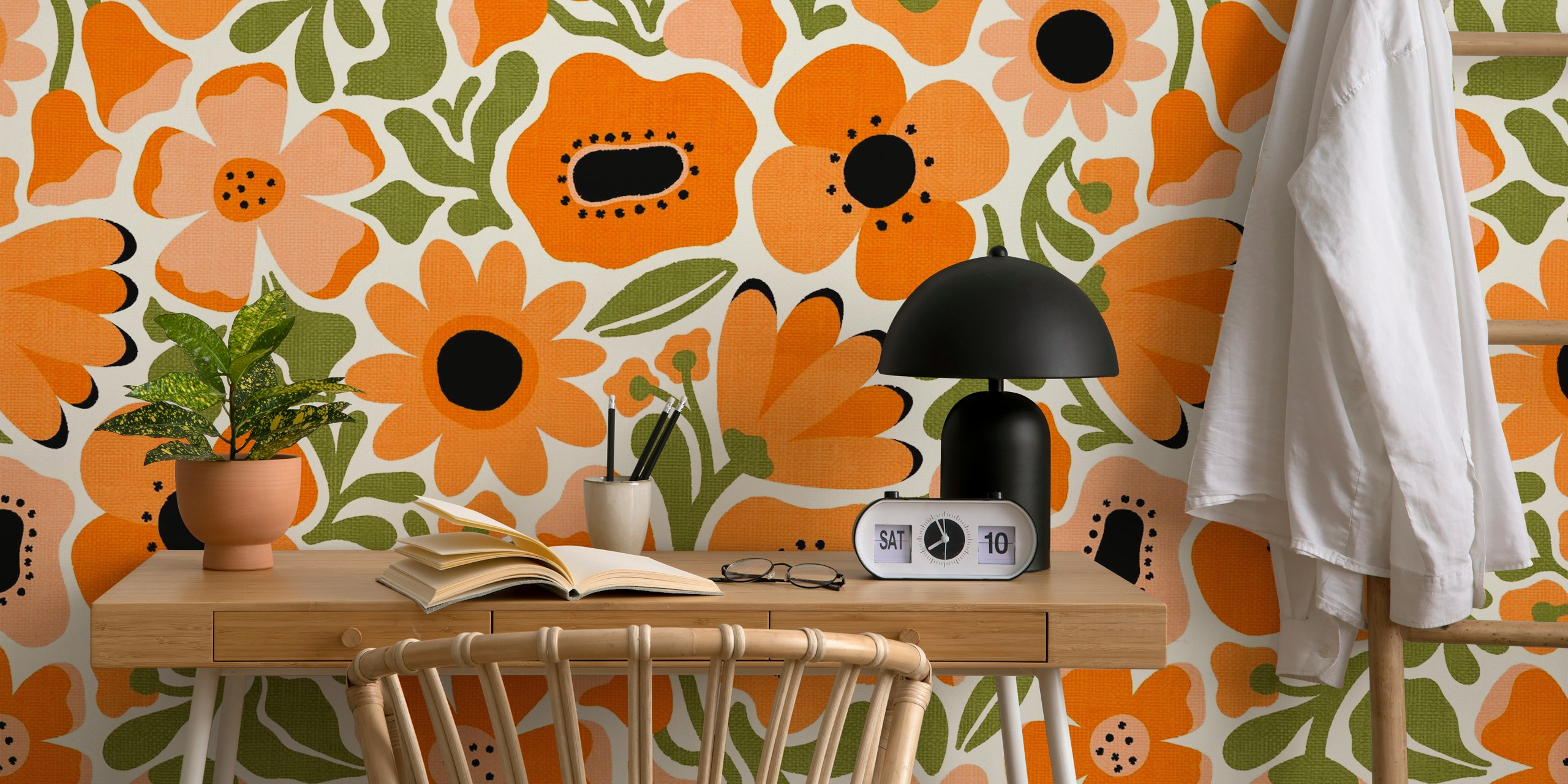 Mid Mod Meadow in Tropical Orange papel de parede em um quarto