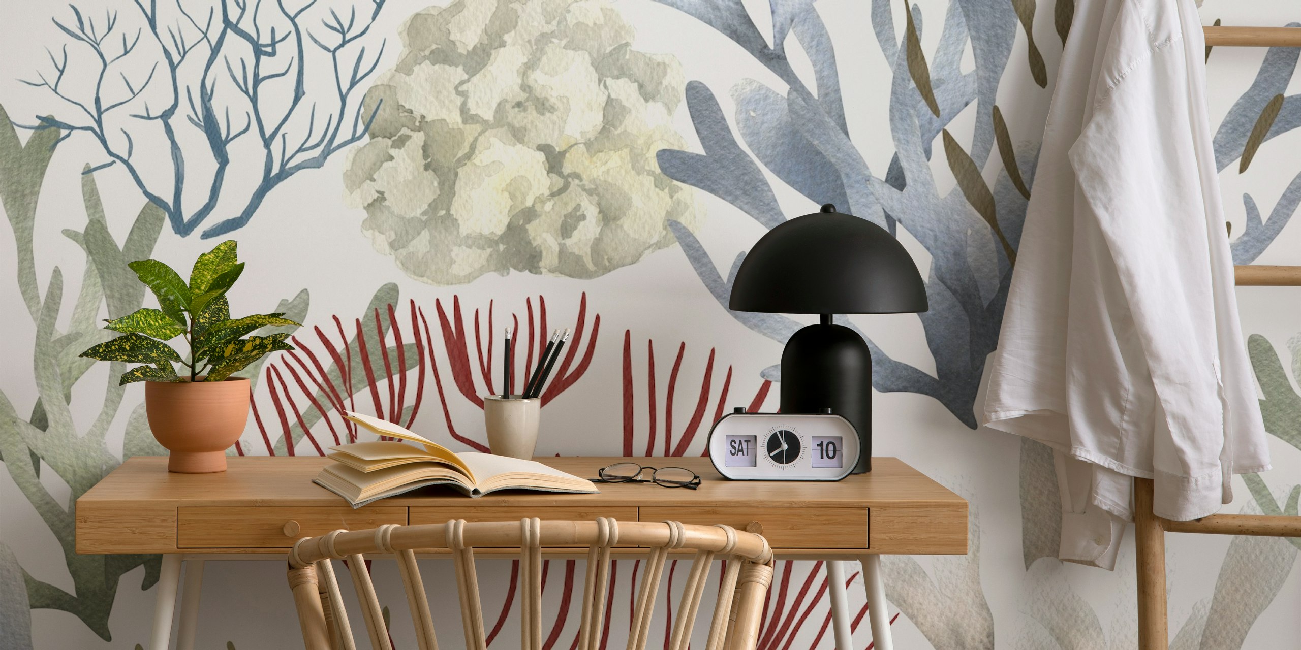 Watercolor Reef Pattern Tapete in einem Raum